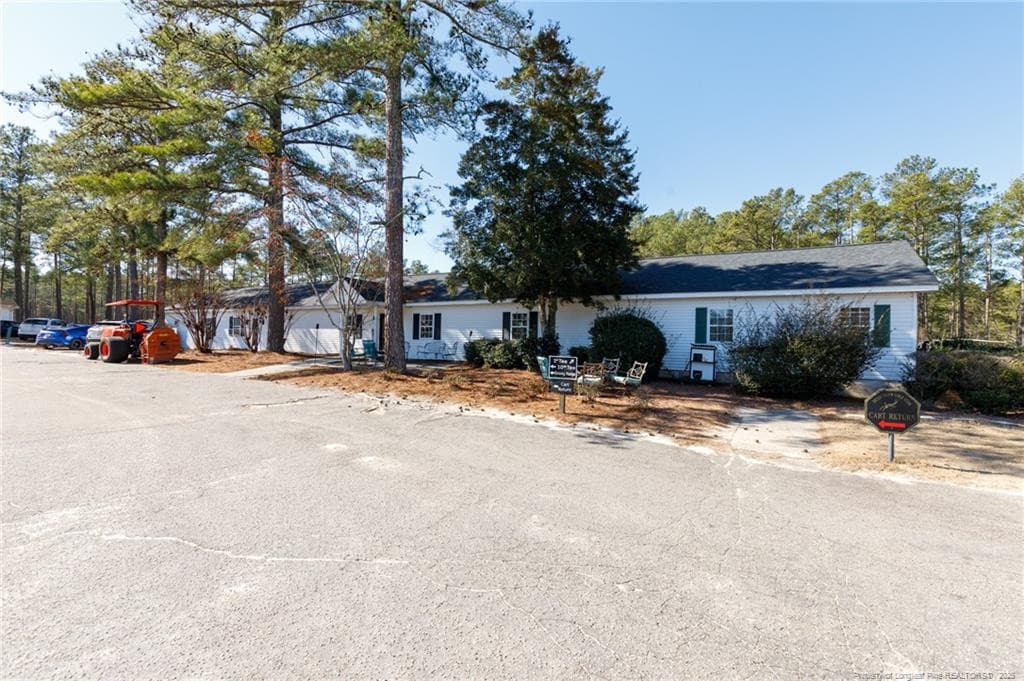 Deercroft Golf Course - #4 Caddie Court, Wagram, NC 28396