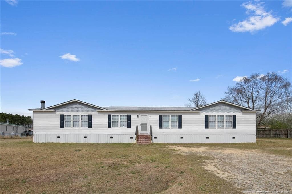 25 Remines Court, Parkton, NC 28371