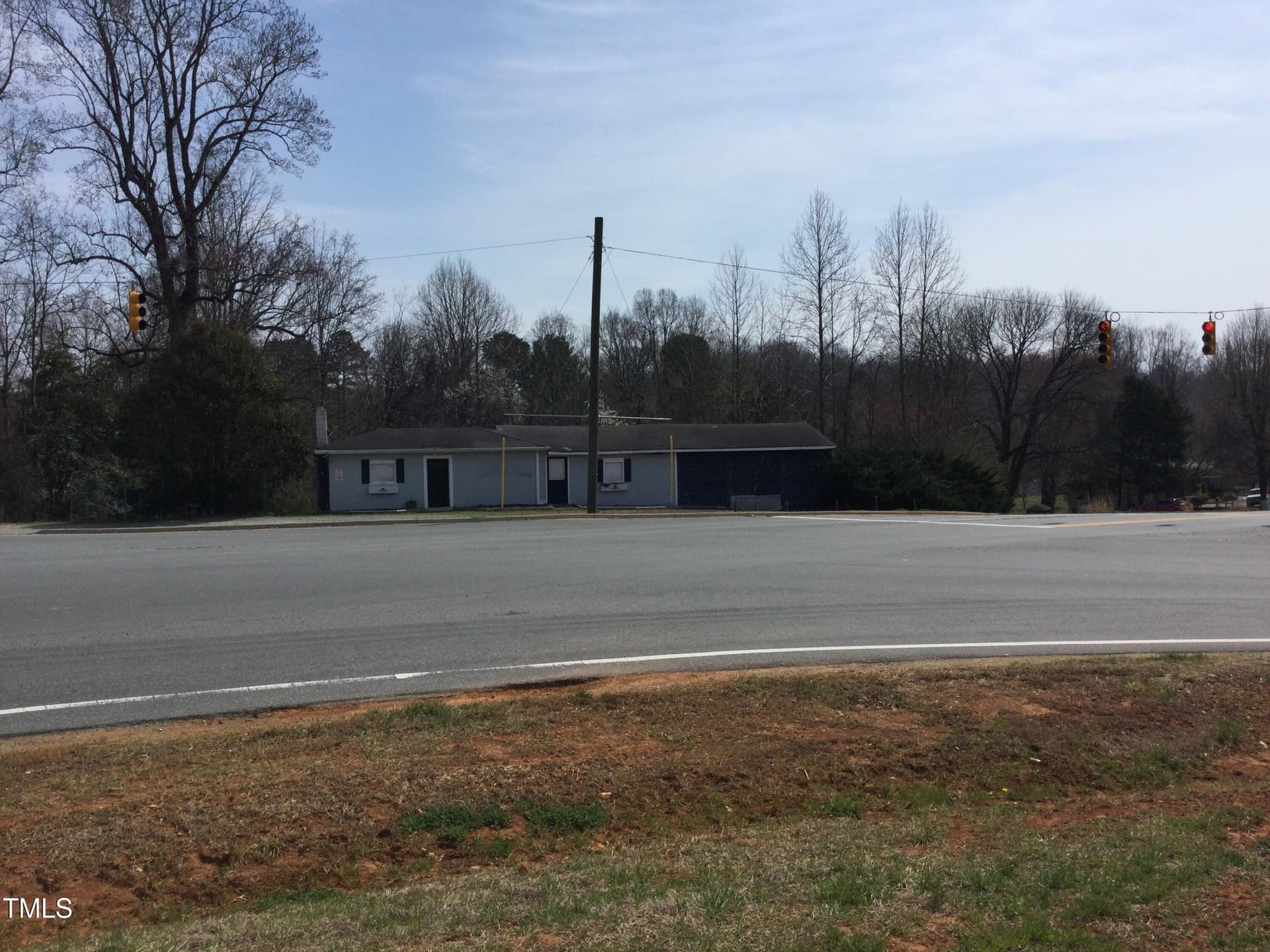 IMG_1541 - 4105 Old Hillsborough Road, Mebane, NC 27302