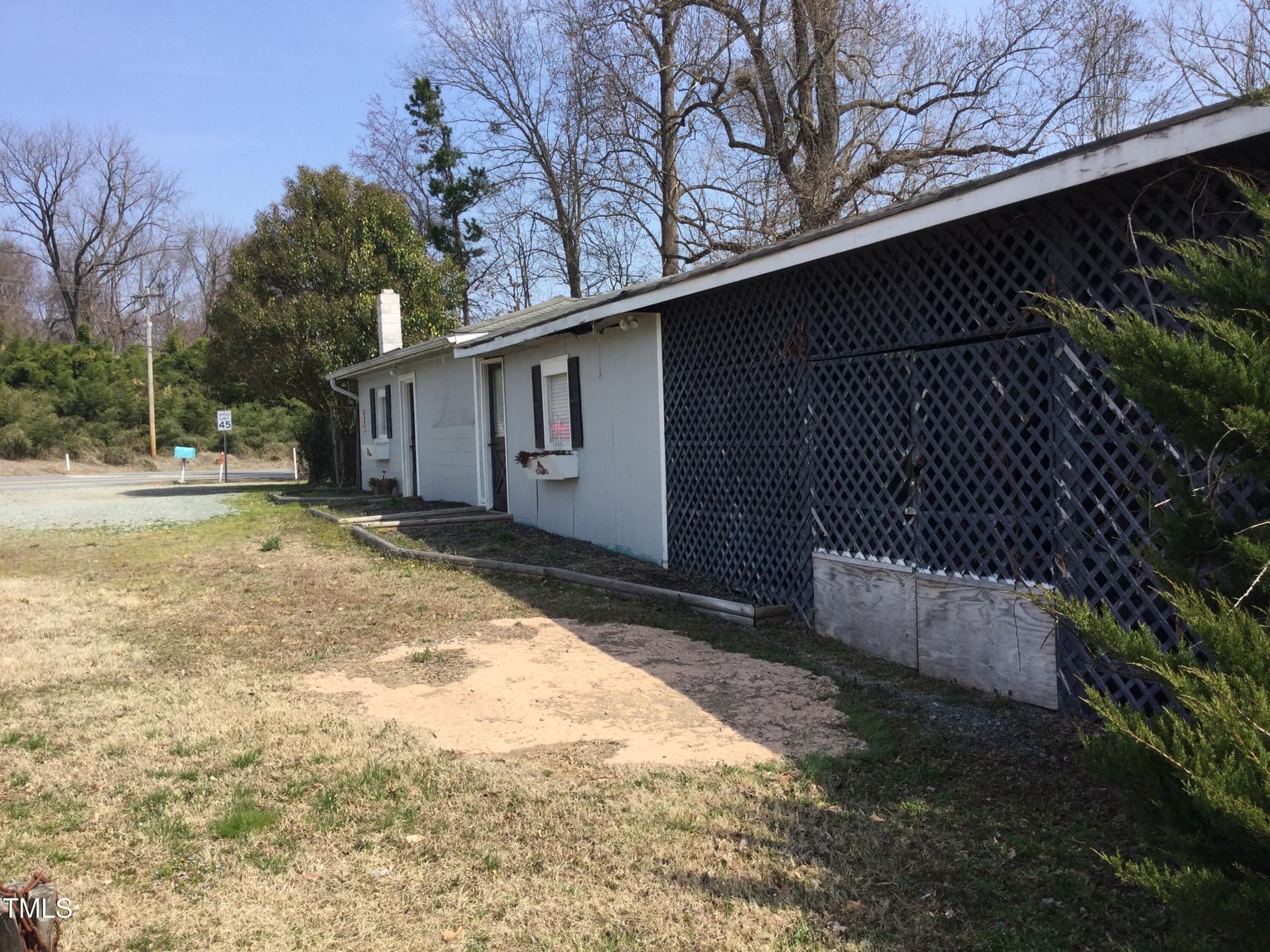 IMG_1538 - 4105 Old Hillsborough Road, Mebane, NC 27302