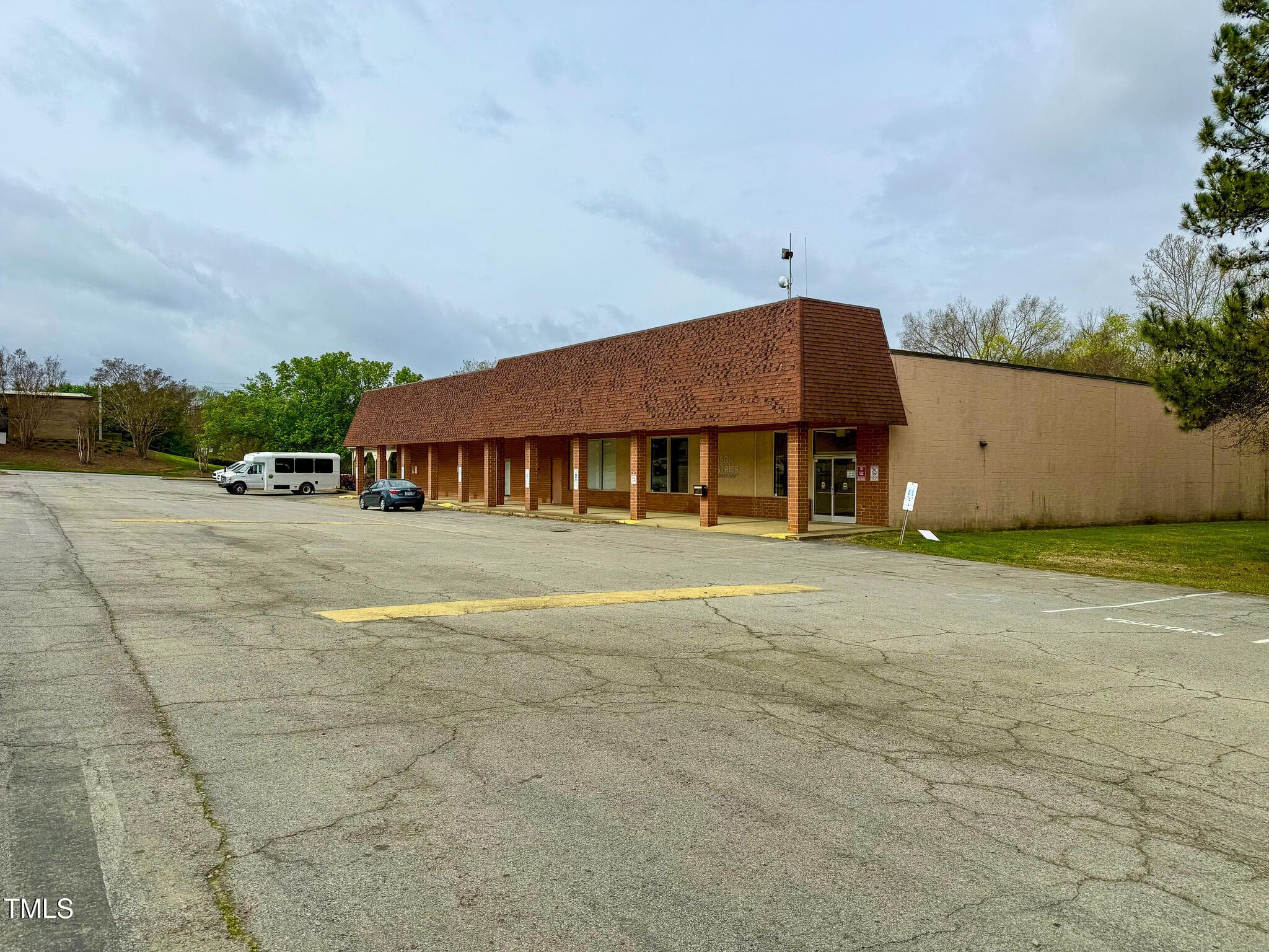 IMG_2602 - 601 N Madison Boulevard, Roxboro, NC 27573