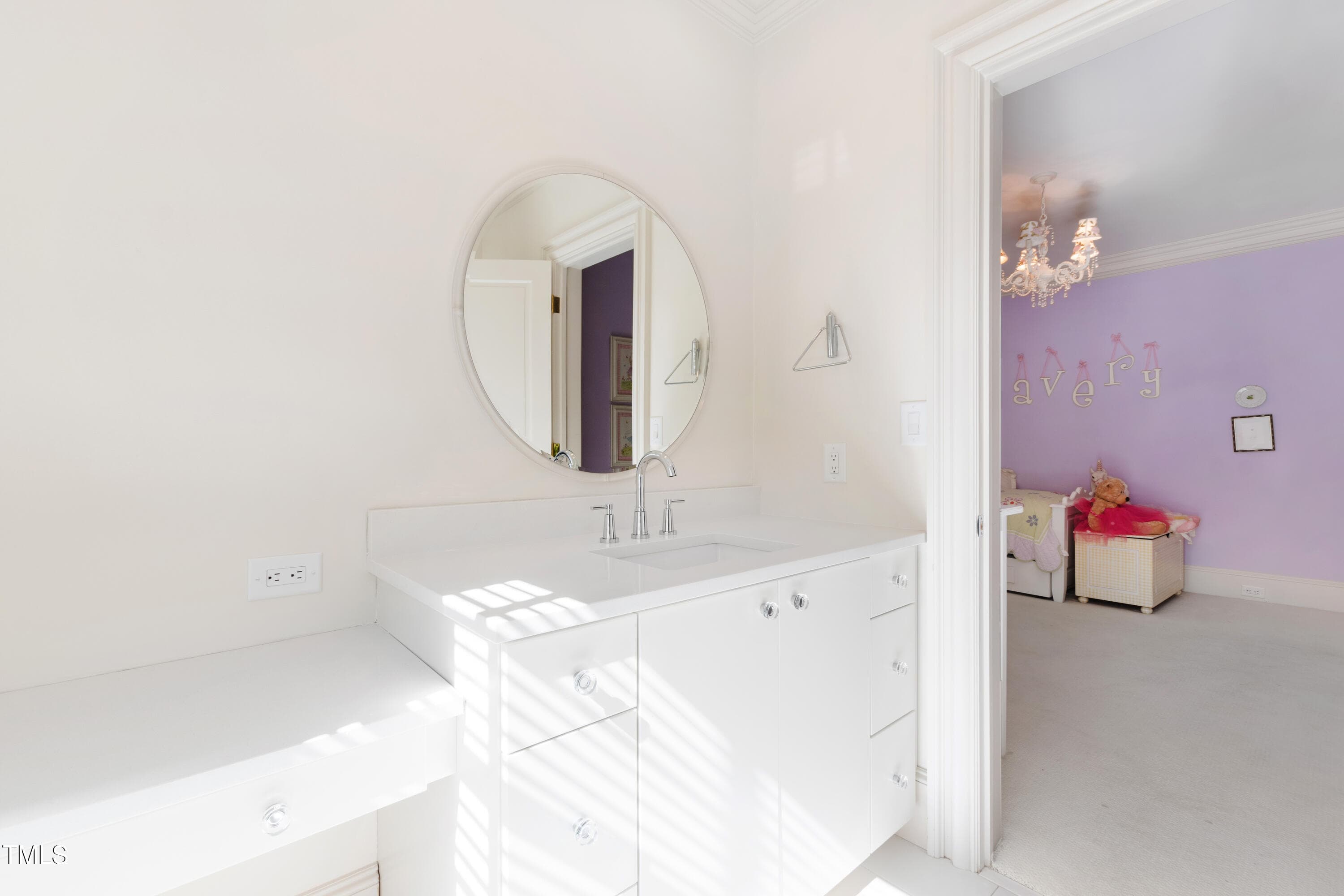 4th Suite - 2658 Davis Street, Raleigh, NC 27608, Raleigh