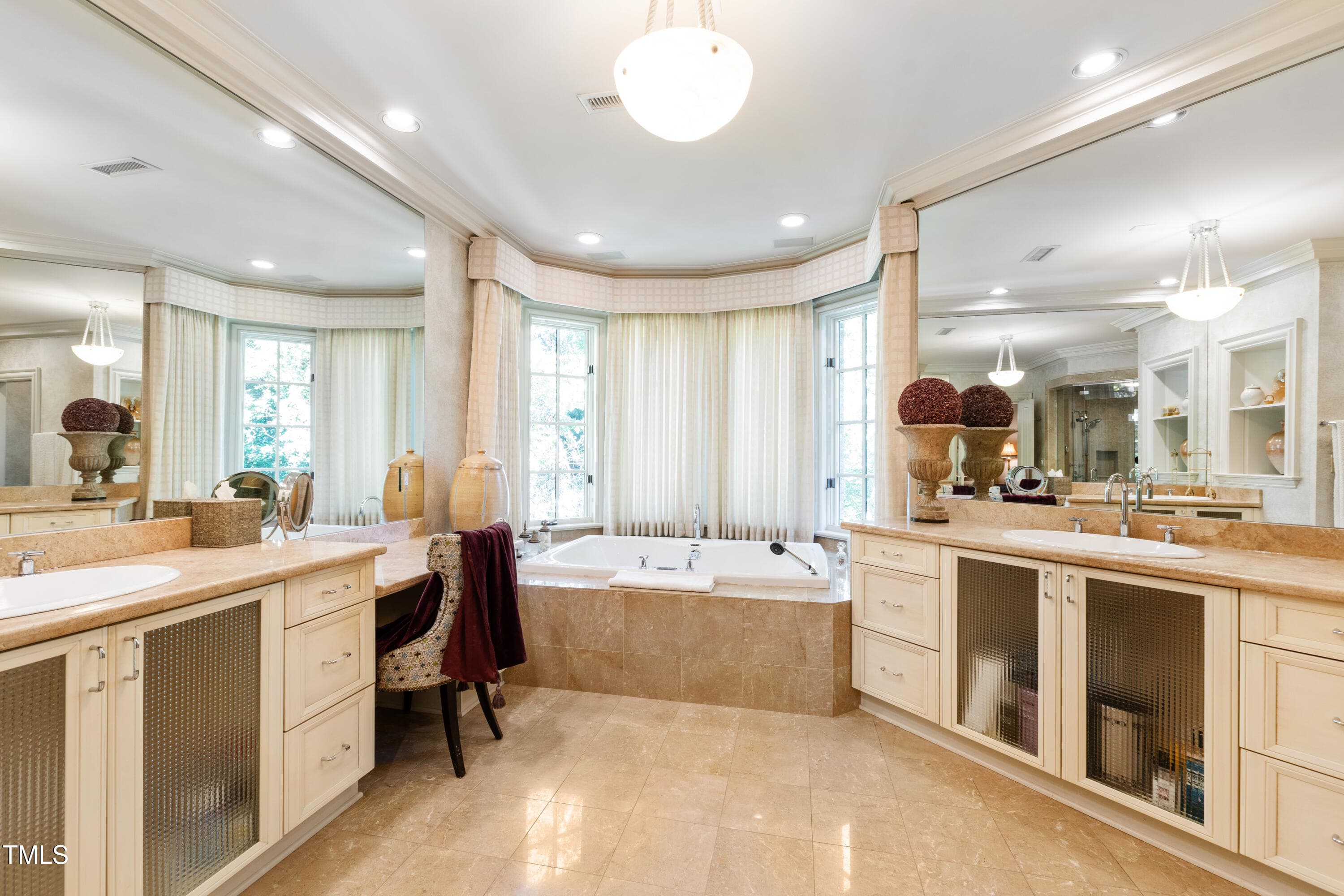 Primary Suite - 2658 Davis Street, Raleigh, NC 27608, Raleigh