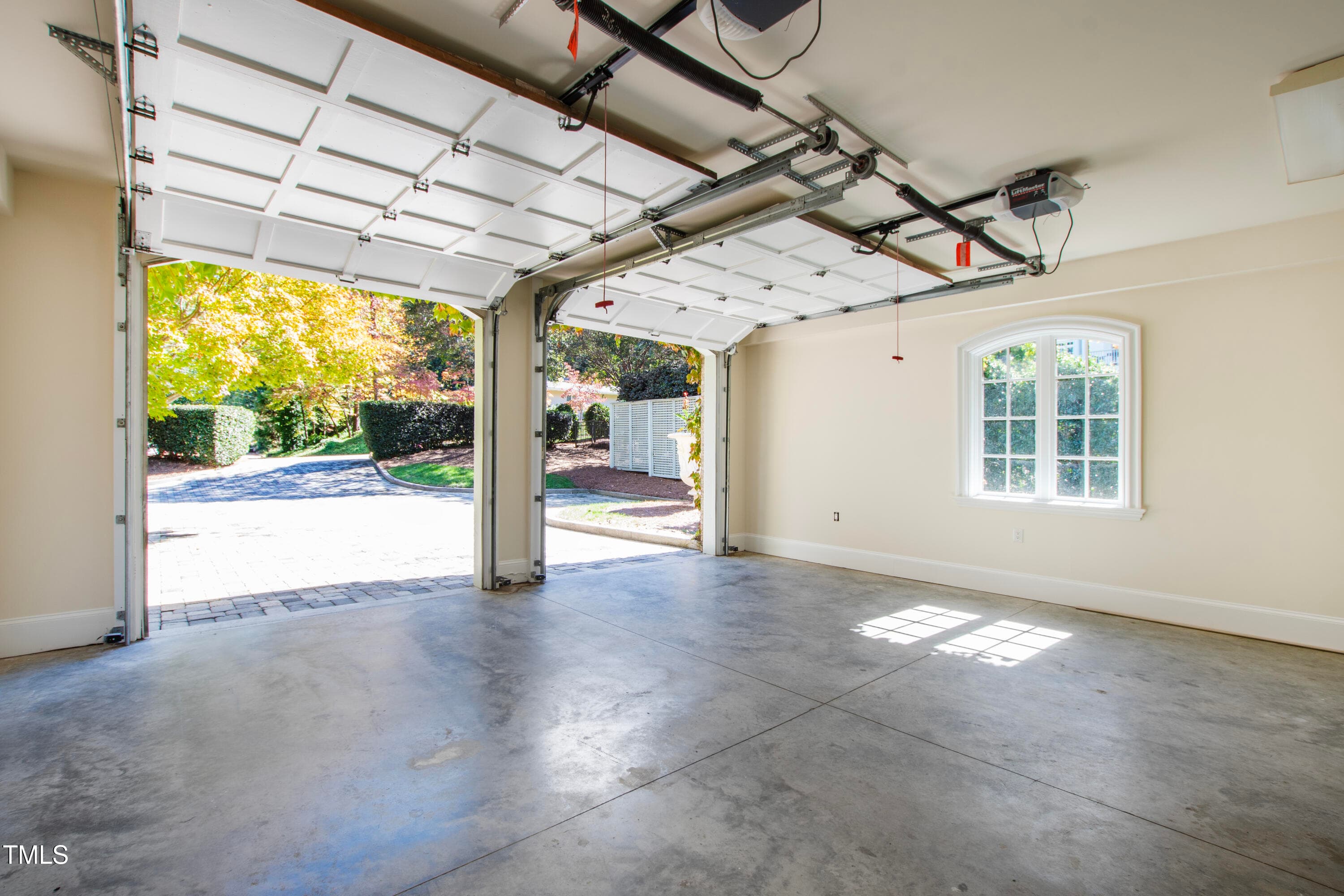 Garage - 2658 Davis Street, Raleigh, NC 27608, Raleigh