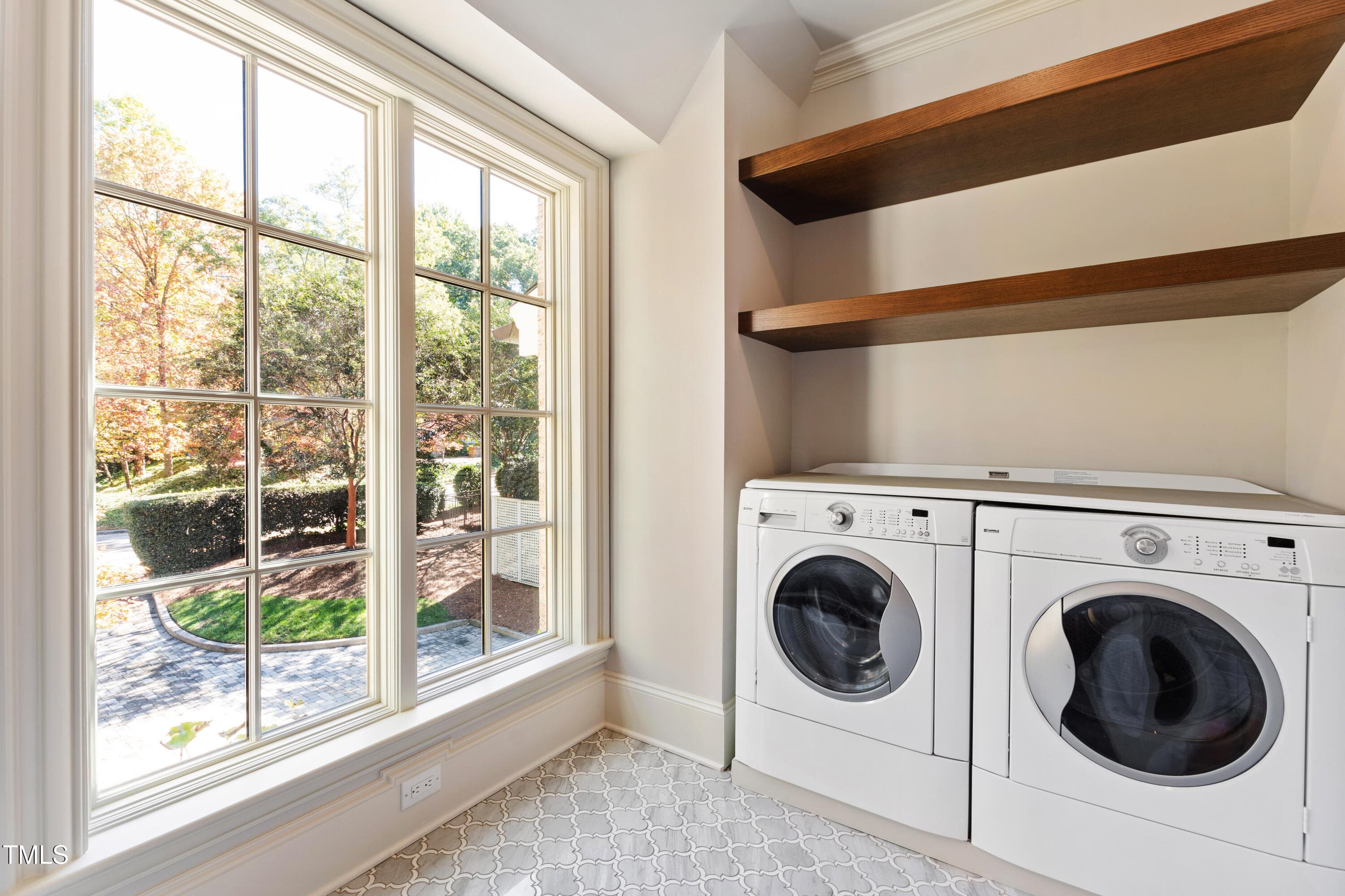 Laundry - 2658 Davis Street, Raleigh, NC 27608, Raleigh