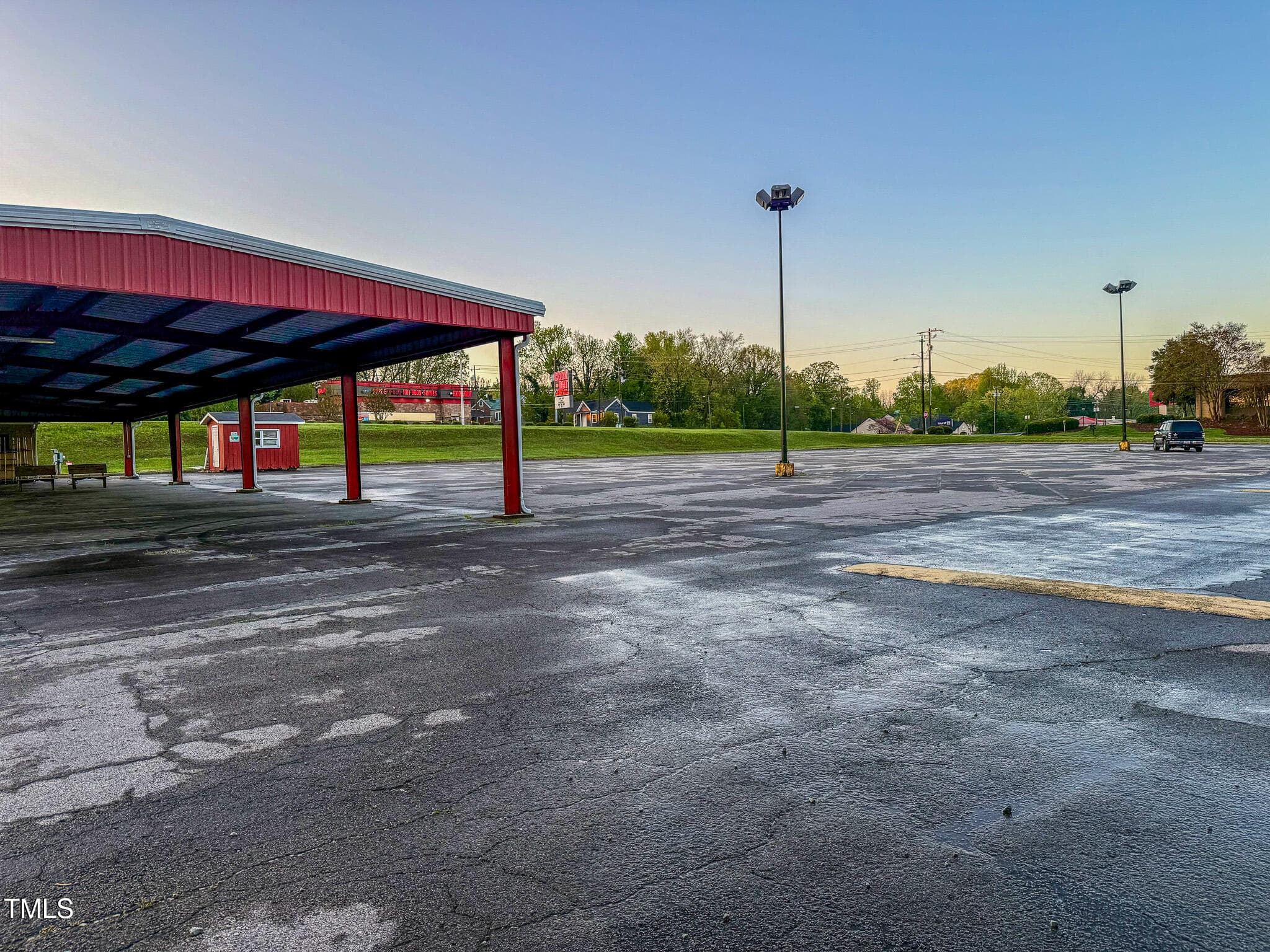 IMG_4480 - 601 N Madison Boulevard, Roxboro, NC 27573