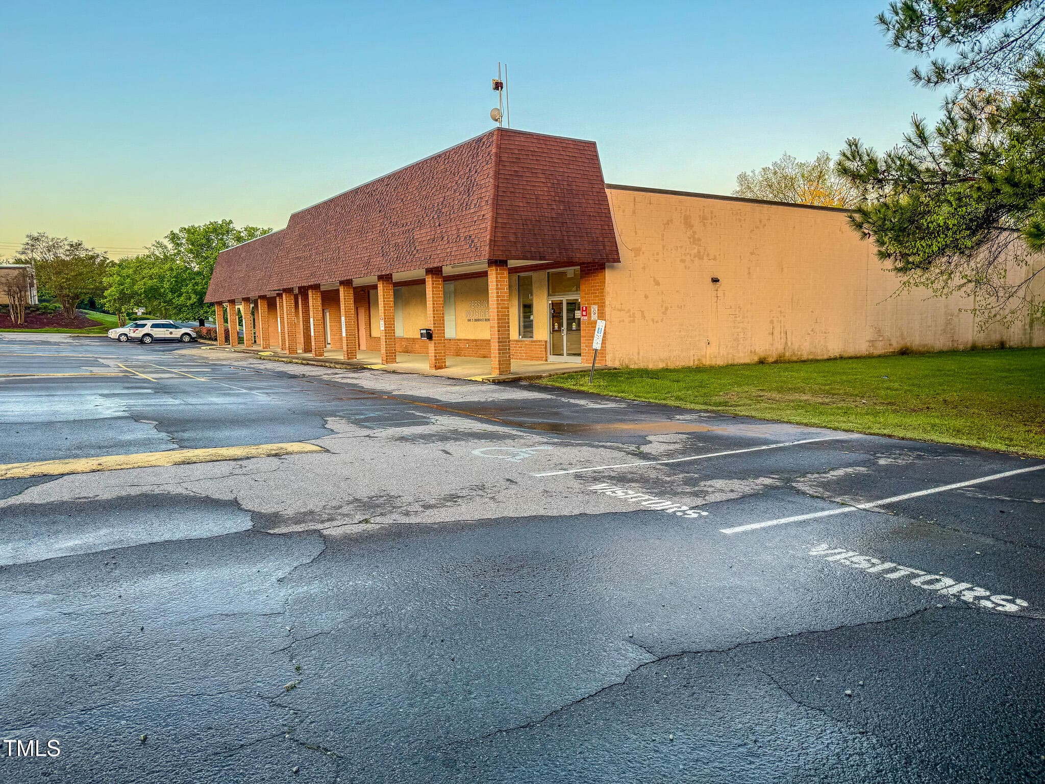 IMG_8845 - 601 N Madison Boulevard, Roxboro, NC 27573