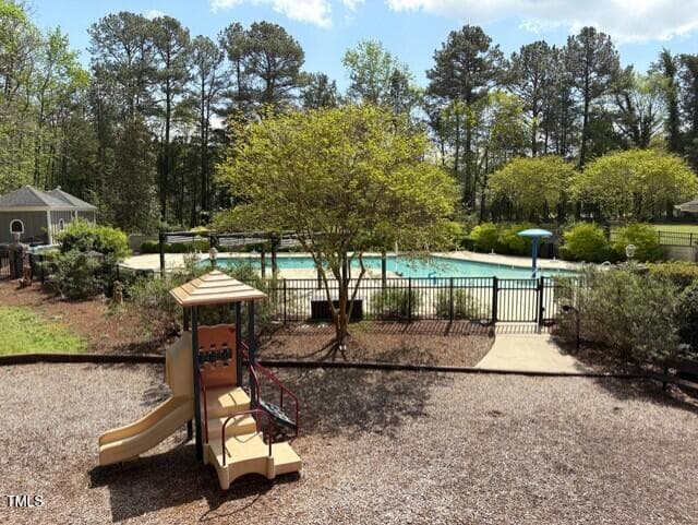 Claremont Pool 2 - 110 Bellamy Lane 109, Chapel Hill, NC 27516, Chapel Hill