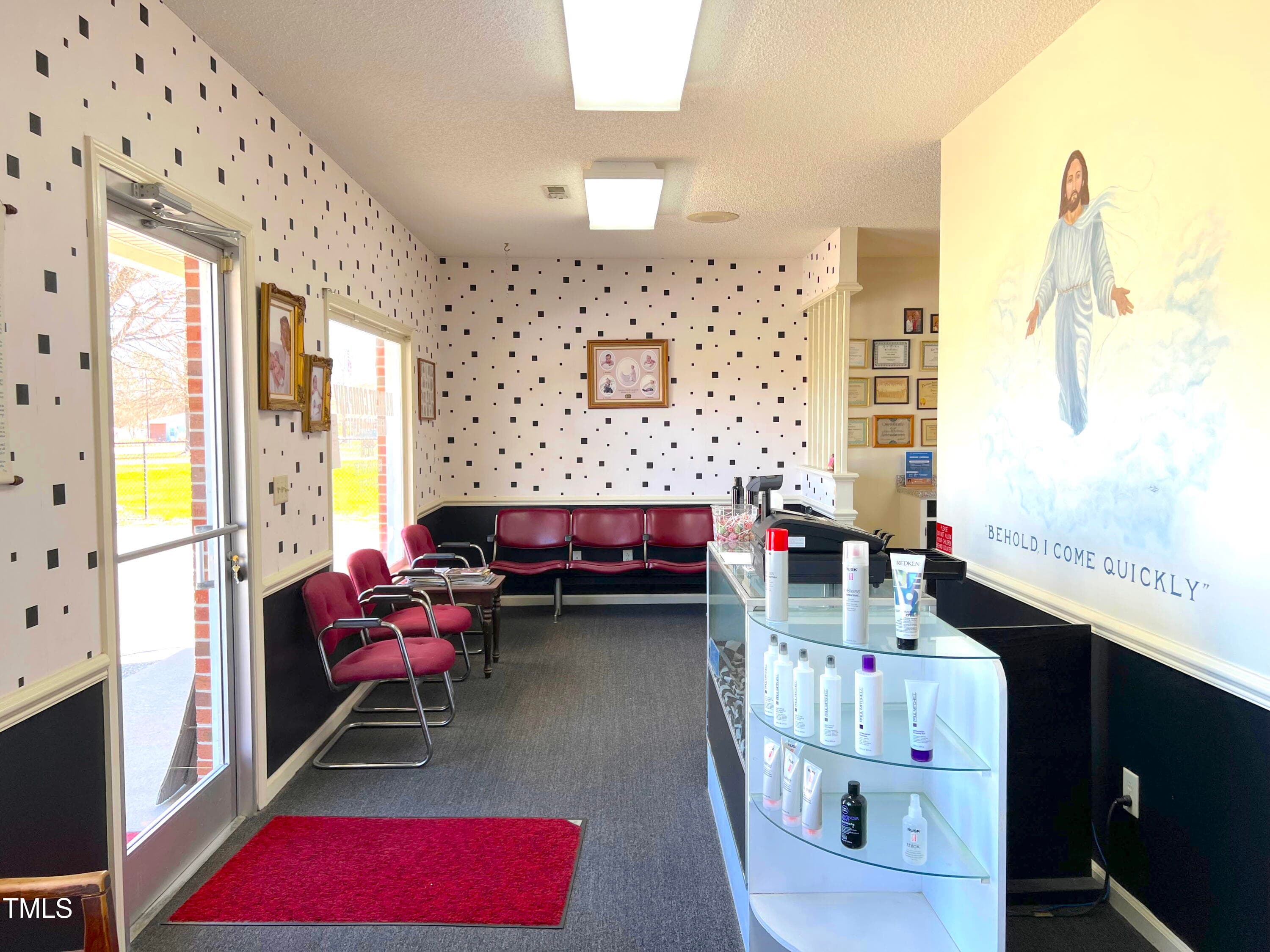 Inside7 - 698 E New Hope Road, Goldsboro, NC 27534, Goldsboro