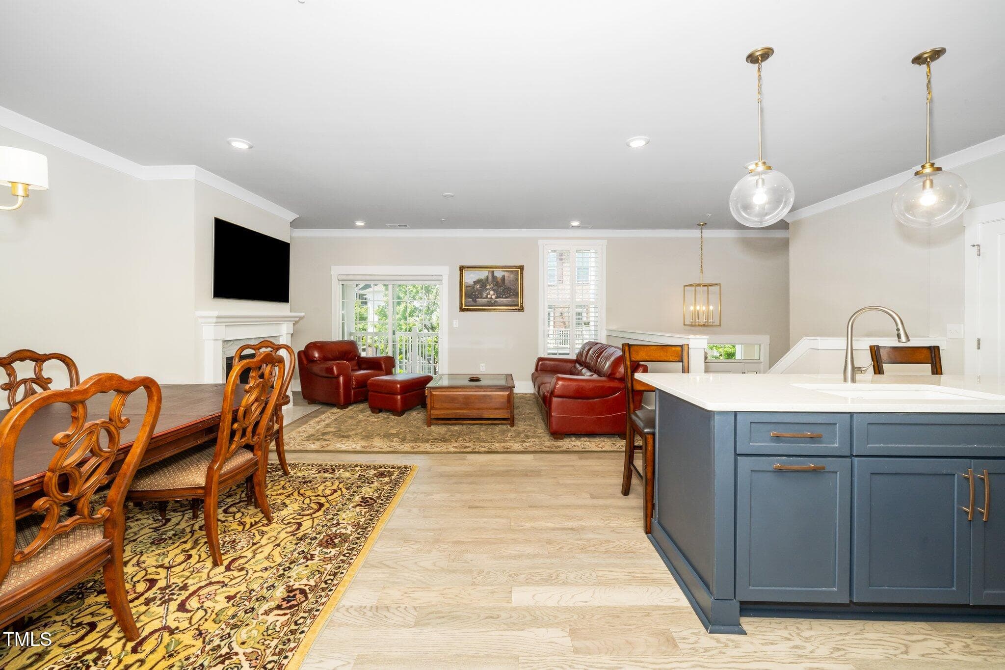 24-web-or-mls-10530 Sablewood (6 of 12) - 10530 Sablewood Drive 112, Raleigh, NC 27617, Raleigh