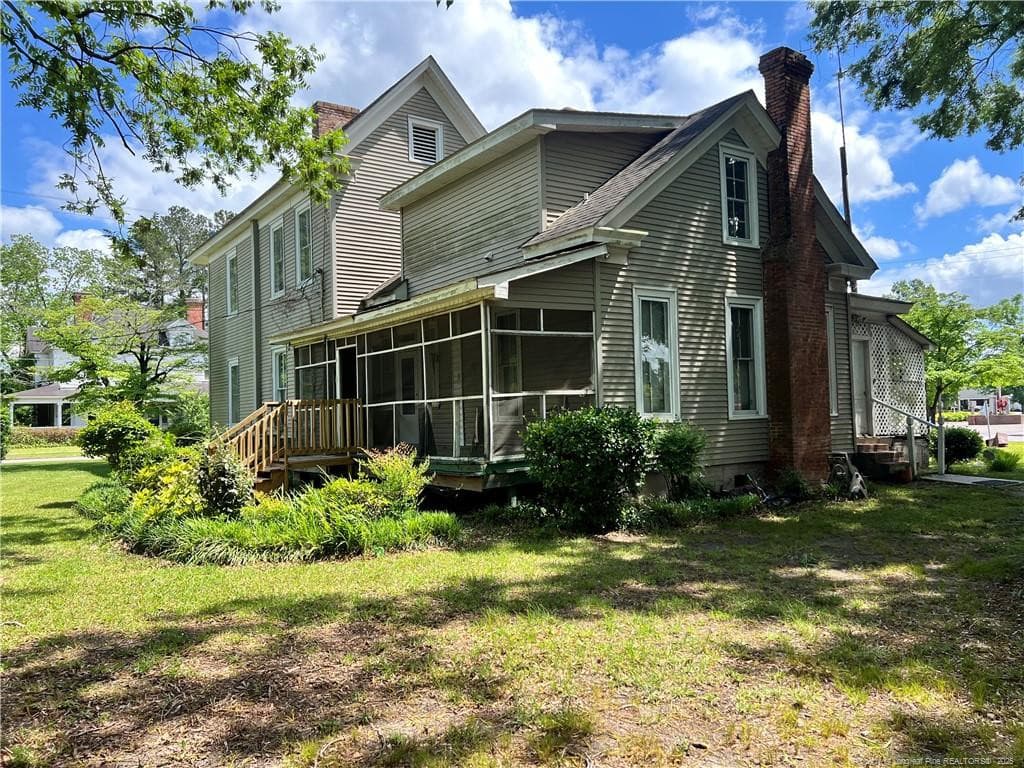 Photo 3 - 208 S Bond Street, Rowland, NC 28383