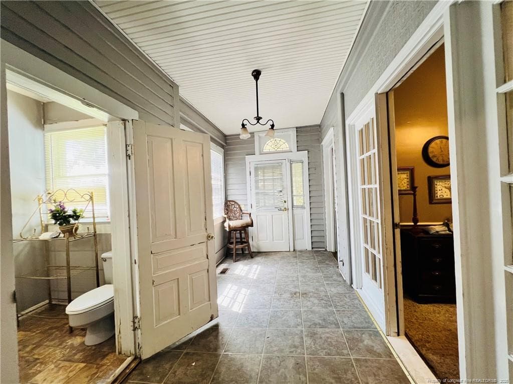 Photo 18 - 208 S Bond Street, Rowland, NC 28383