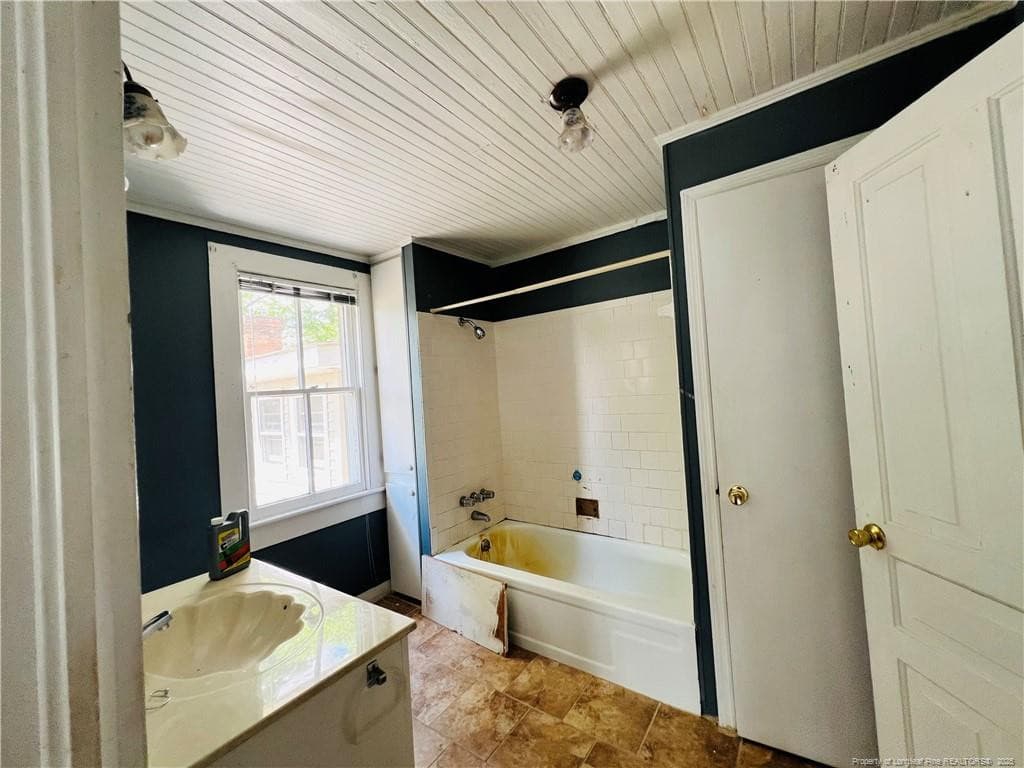 Photo 22 - 208 S Bond Street, Rowland, NC 28383