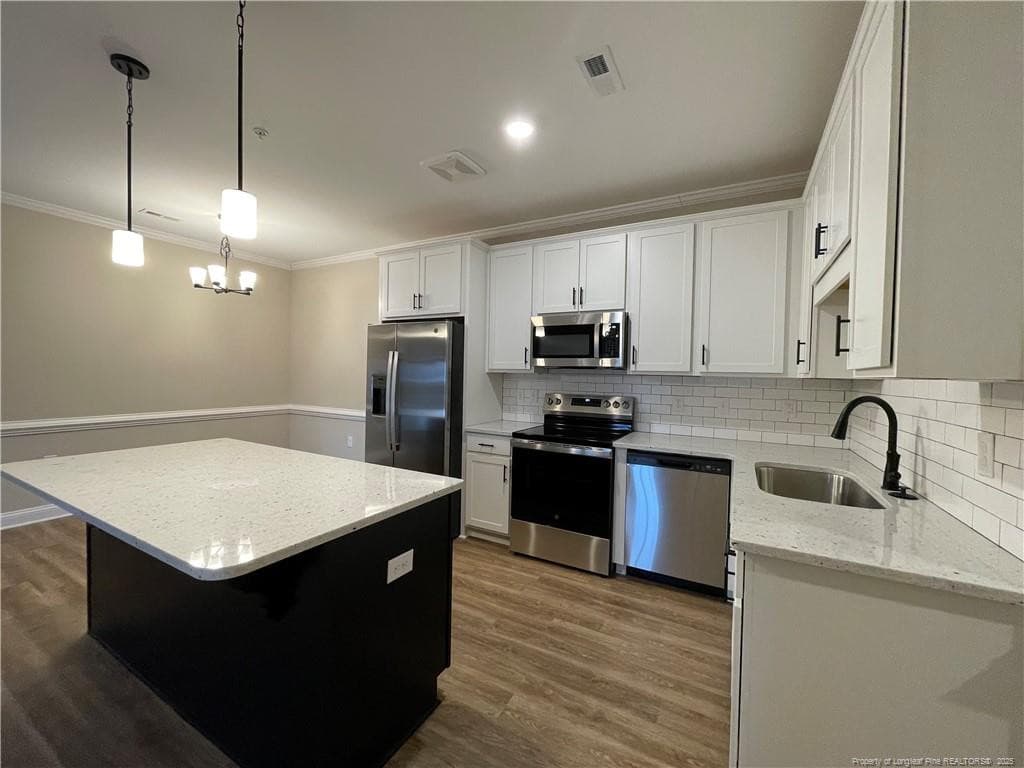 Photo 2 - 220 Gallery Drive 201, Spring Lake, NC 28390