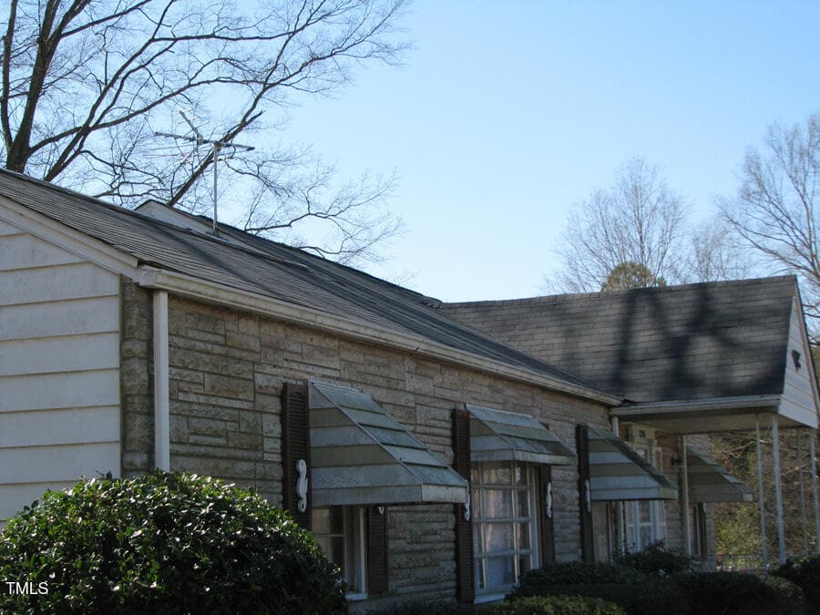 IMG_4564 - 2206 E Club Boulevard, Durham, NC 27704, Durham