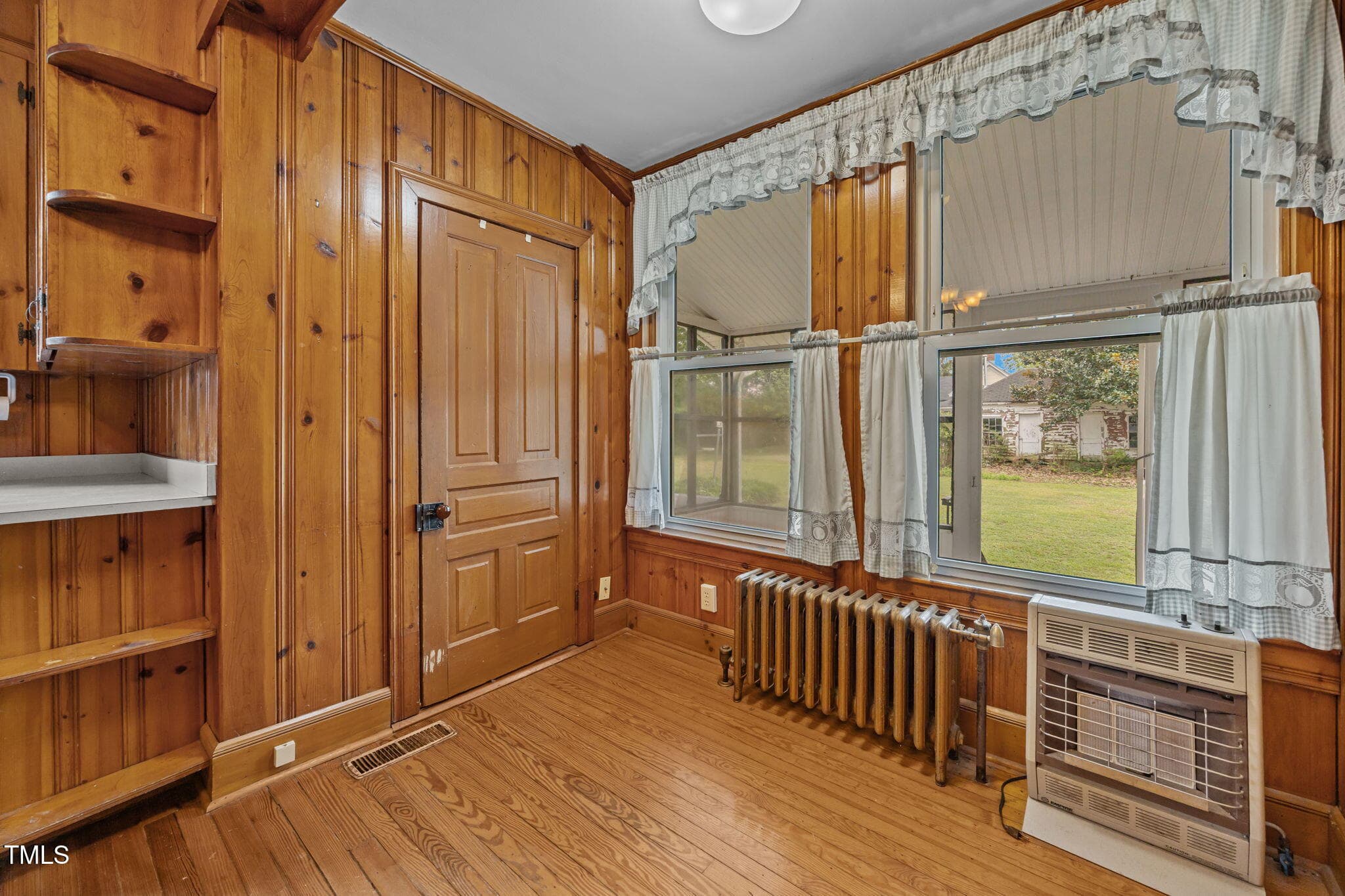 43-web-or-mls-IMG_4309 - 301 E H Street, Erwin, NC 28339