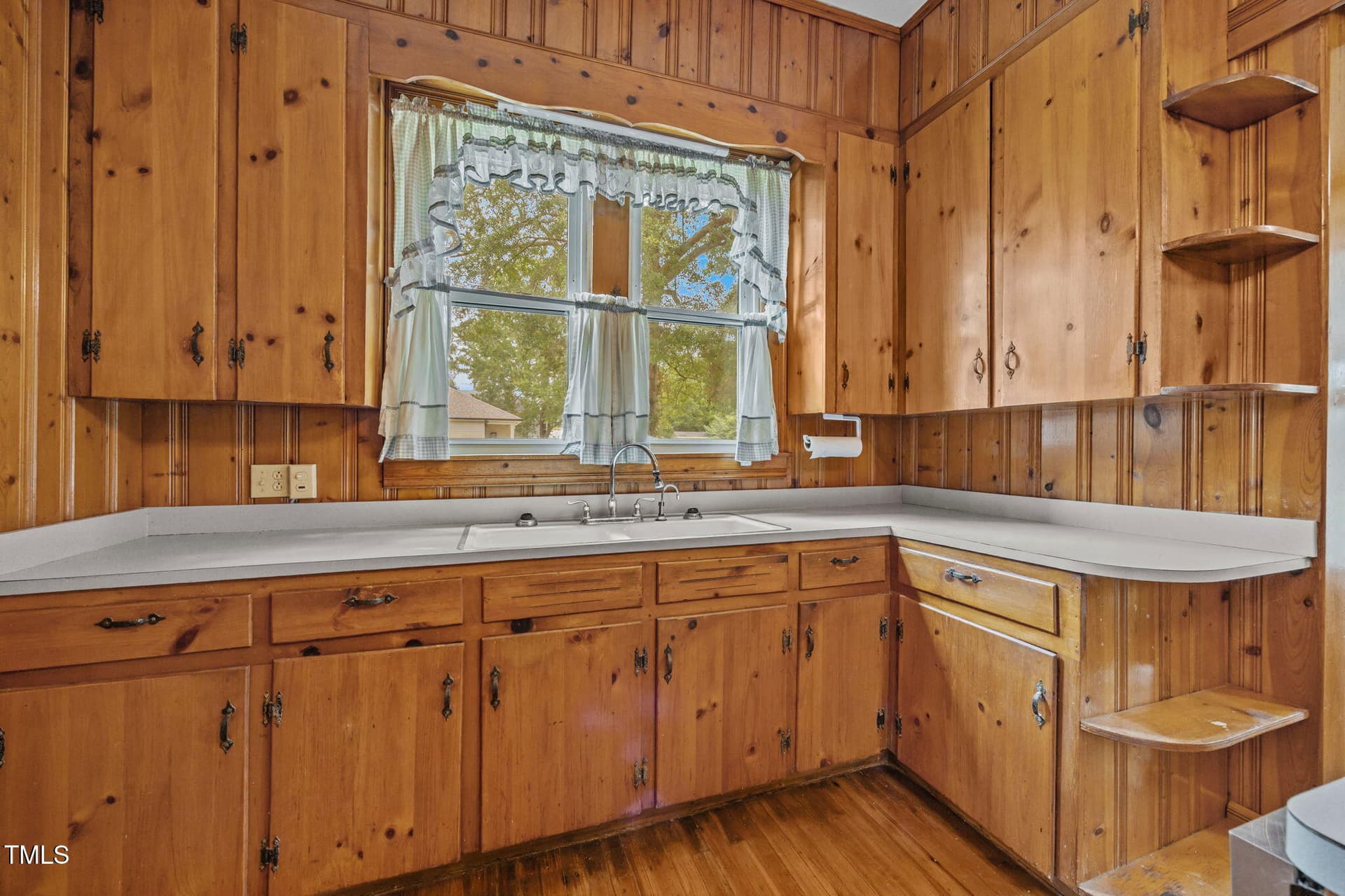 45-web-or-mls-IMG_4318 - 301 E H Street, Erwin, NC 28339