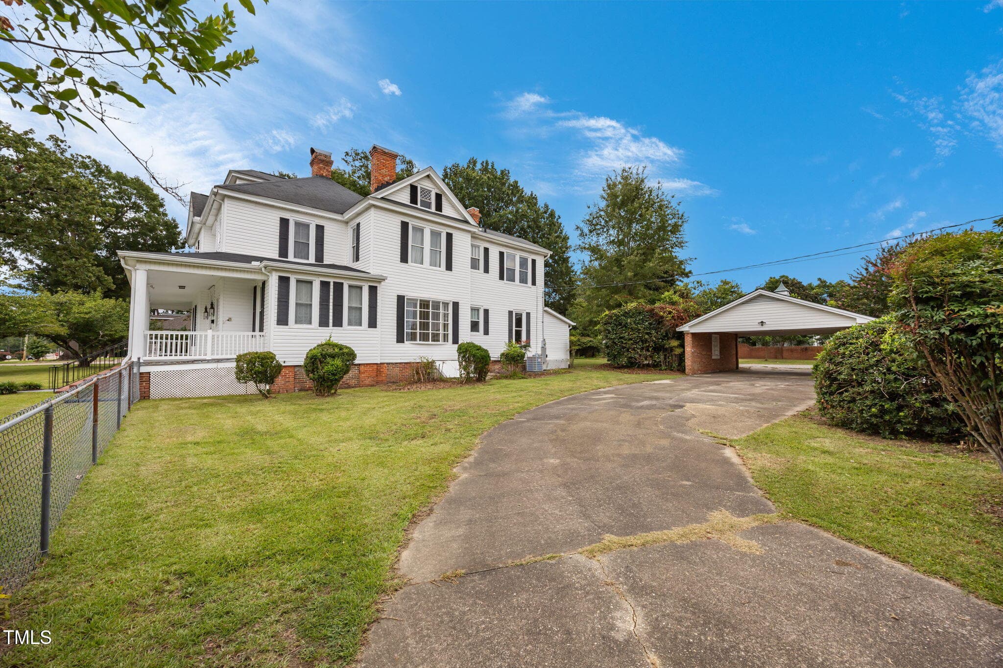 63-web-or-mls-IMG_4376 - 301 E H Street, Erwin, NC 28339
