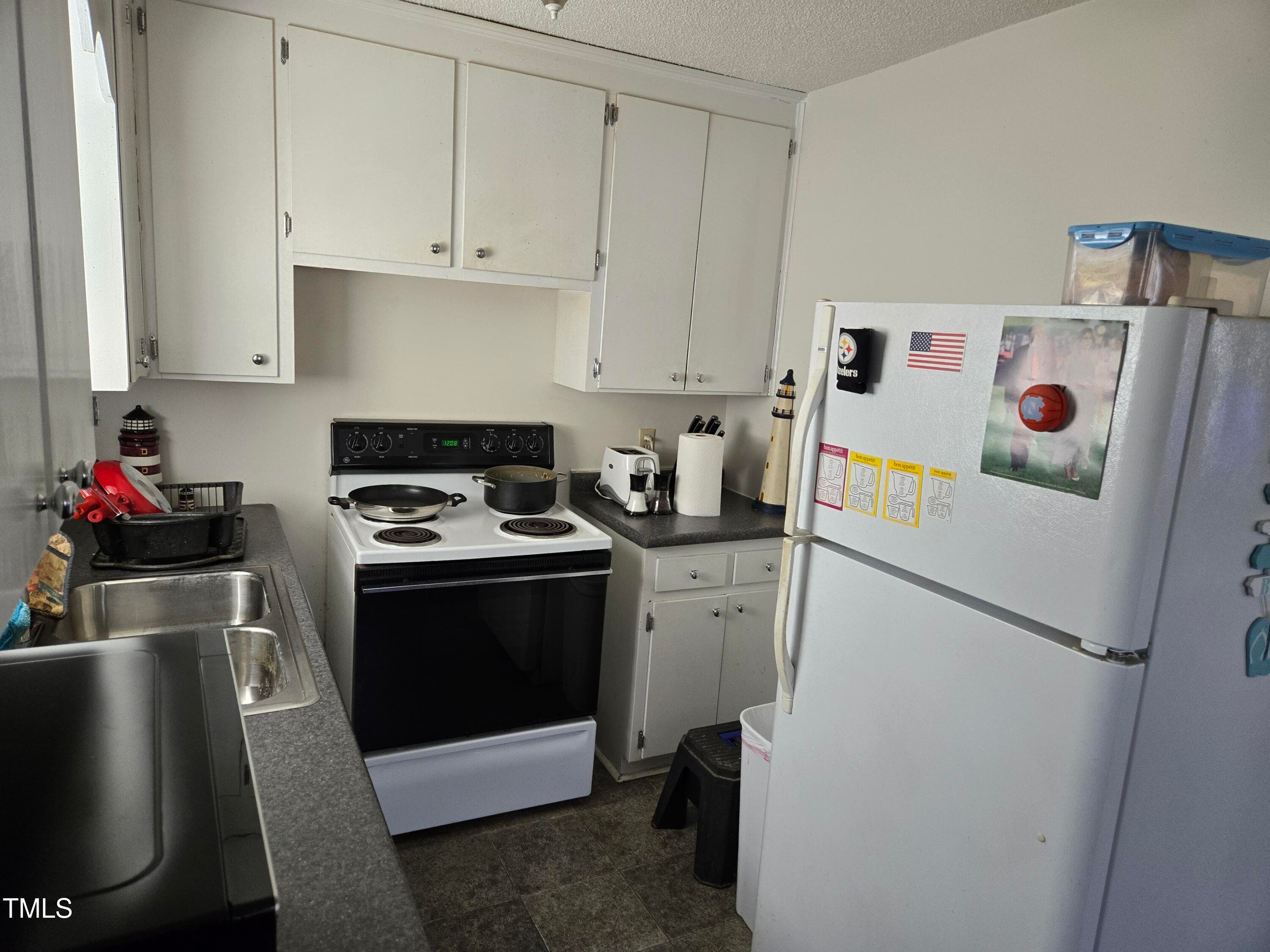 Kitchen - 9801 Ten-ten Road, Raleigh, NC 27603, Raleigh