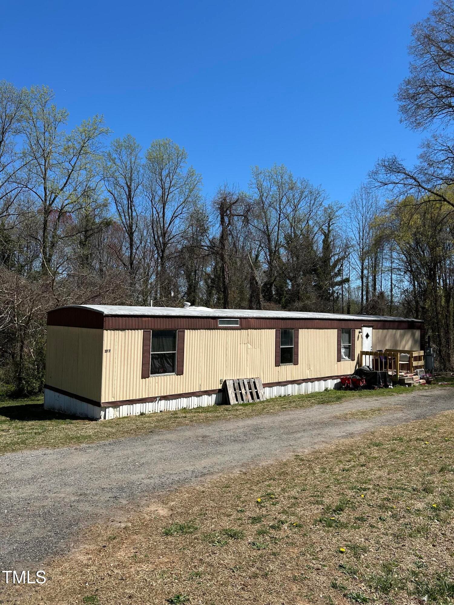 IMG_0349 - 303 37th Street SW, Hickory, NC 28602, Hickory