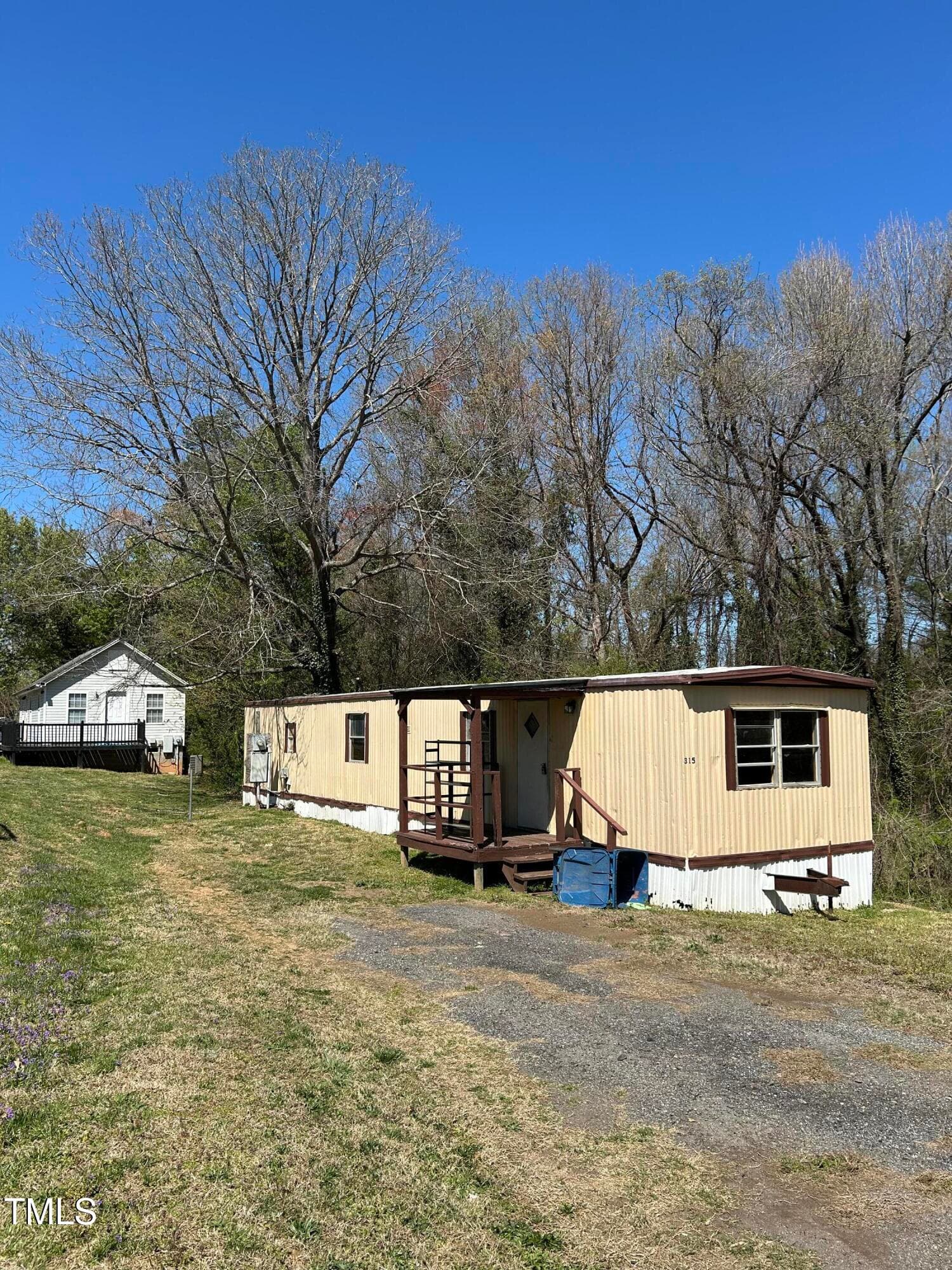 IMG_0351 - 303 37th Street SW, Hickory, NC 28602