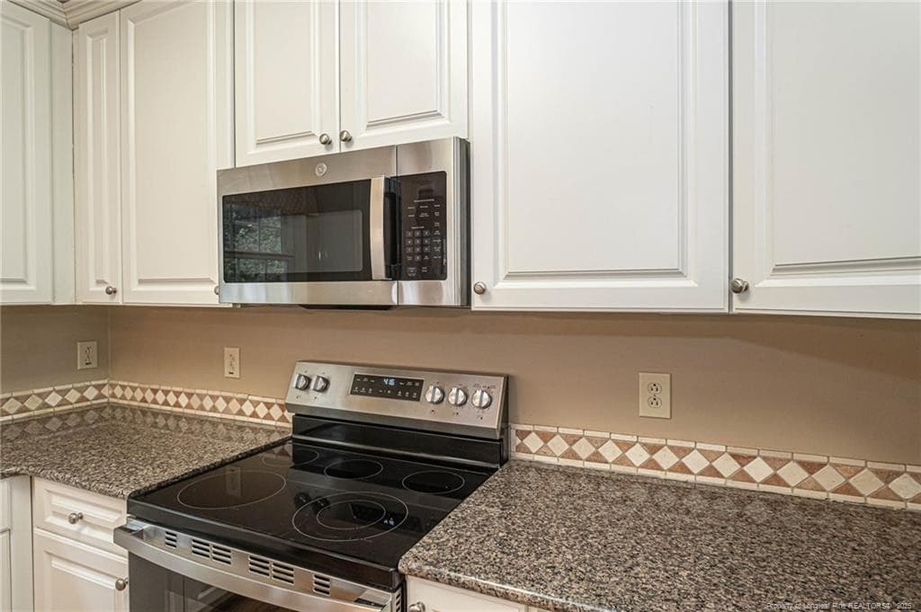 Photo 18 - 6080 Iverleigh Circle, Fayetteville, NC 28311, Fayetteville
