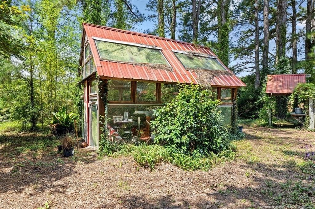 Greenhouse - 10958 and 10962 NC 904, Fairmont, NC 28340
