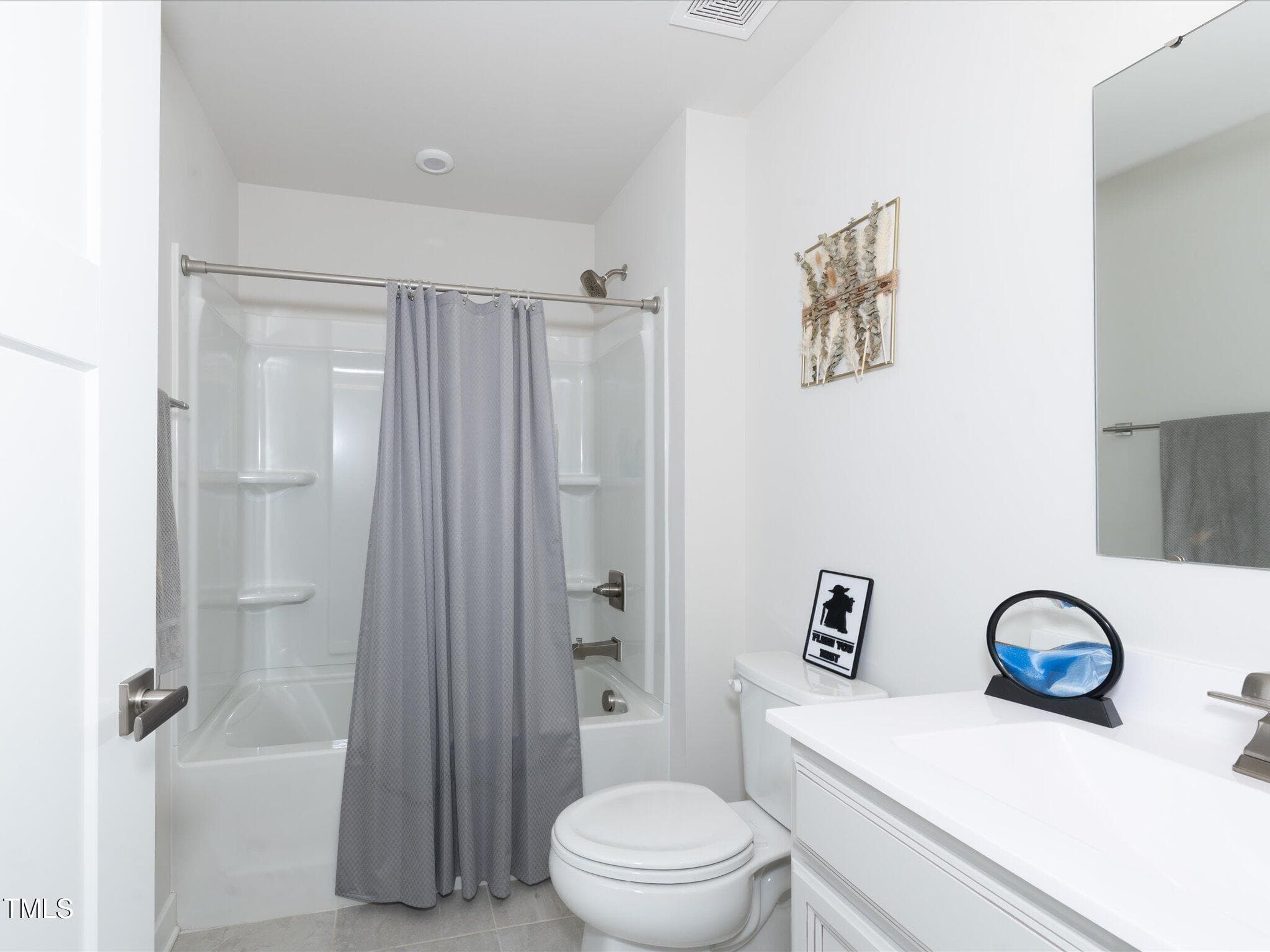 25-Guest Bathroom - 8630 Kenridge Lane, Fuquay Varina, NC 27526