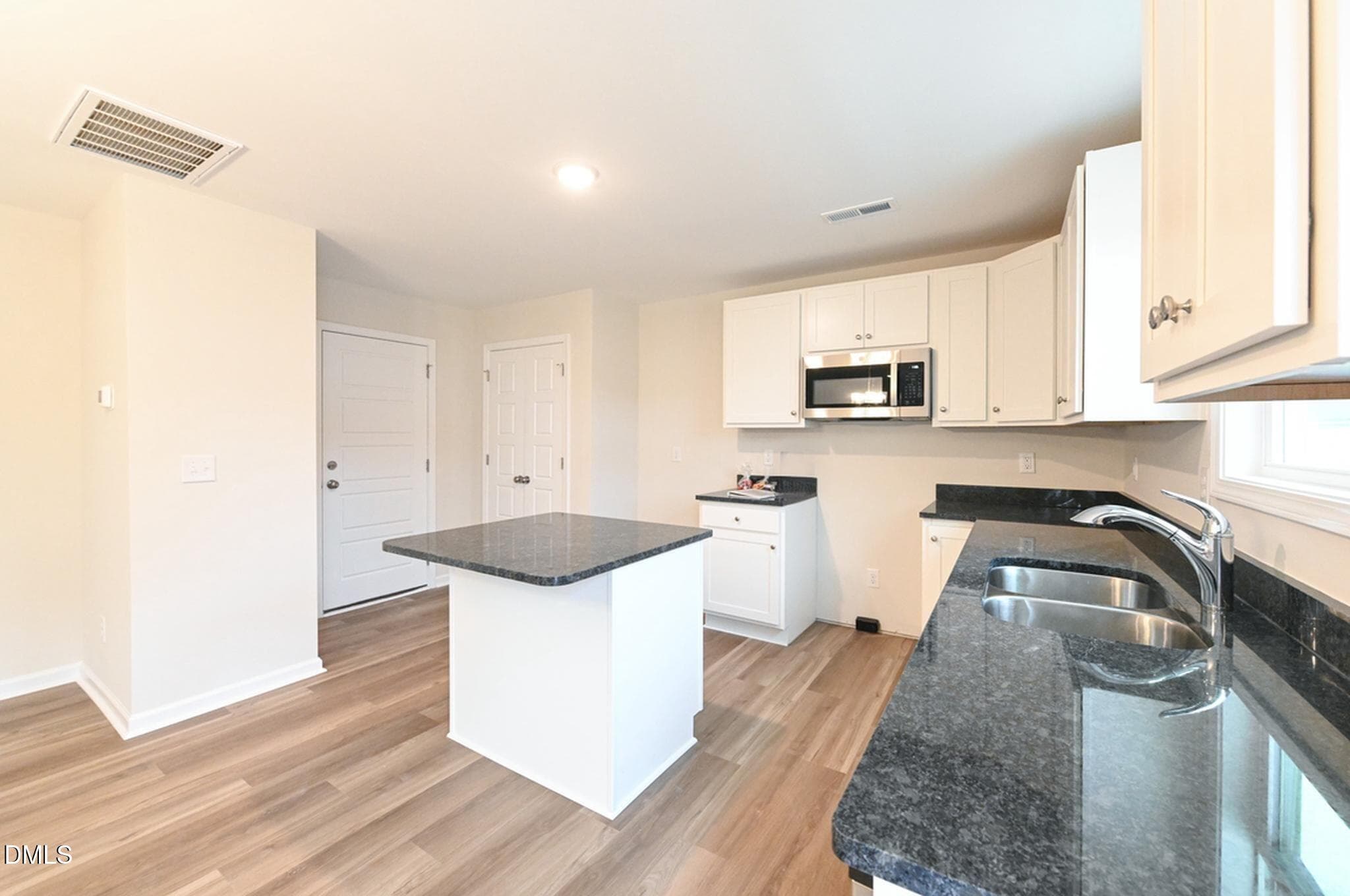 008 - 100 Twin Pines Court, La Grange, NC 28551