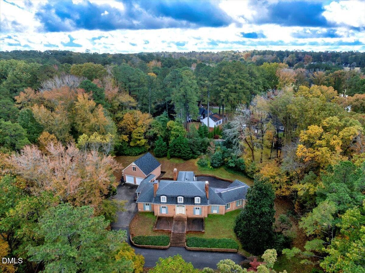 05-DJI_20251029102559_0685_D - 1909 Parker Lane, Henderson, NC 27536