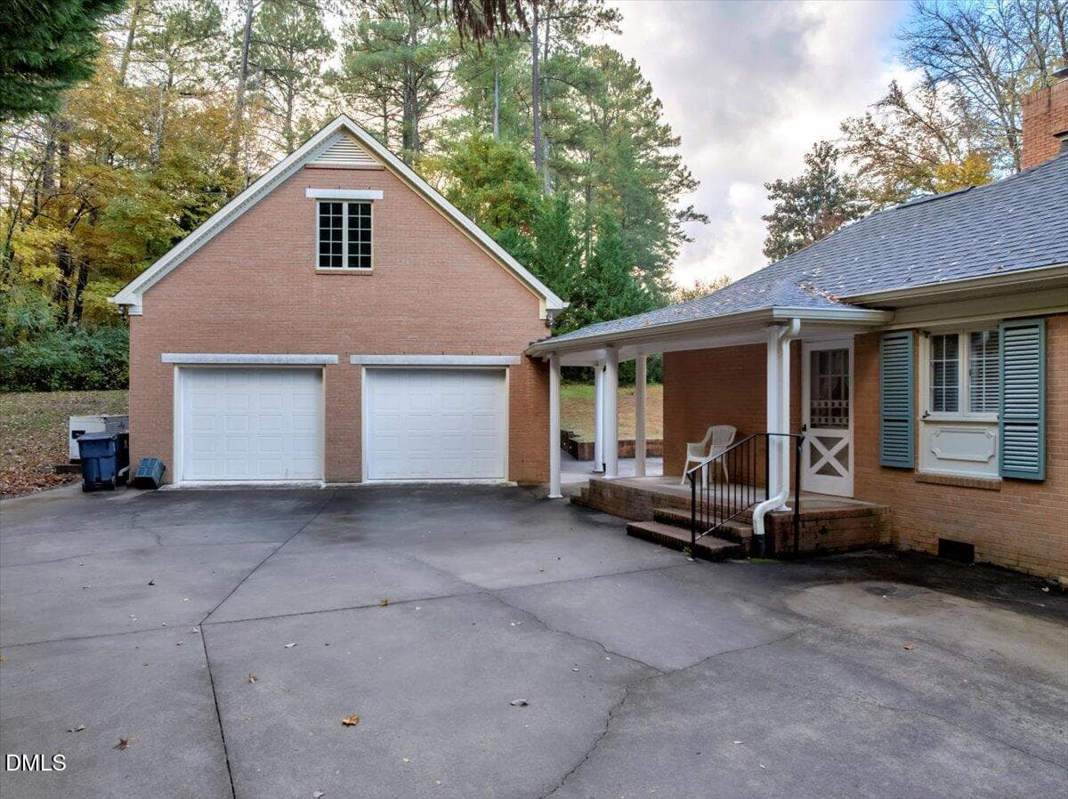12-DJI_20251029102950_0720_D - 1909 Parker Lane, Henderson, NC 27536