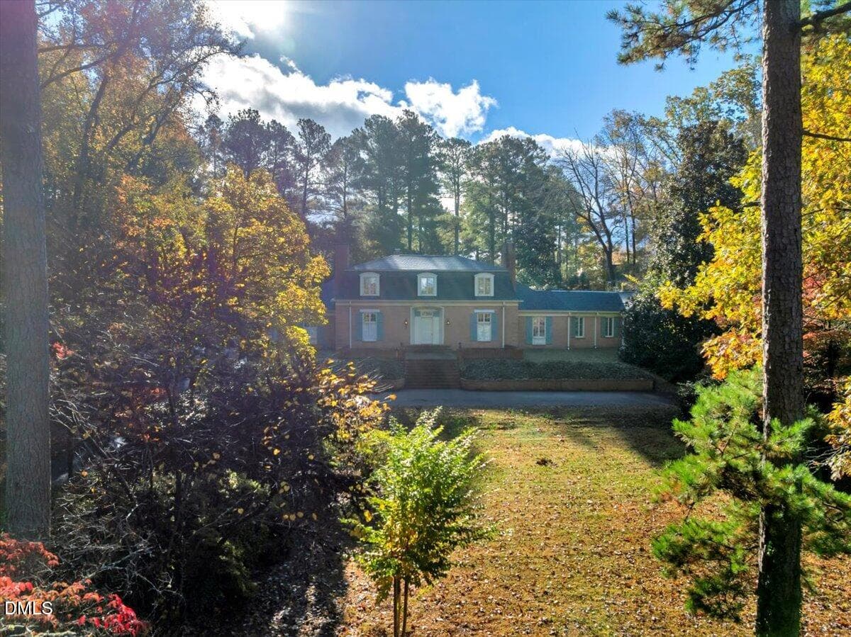 19-DJI_20251029103708_0755_D - 1909 Parker Lane, Henderson, NC 27536