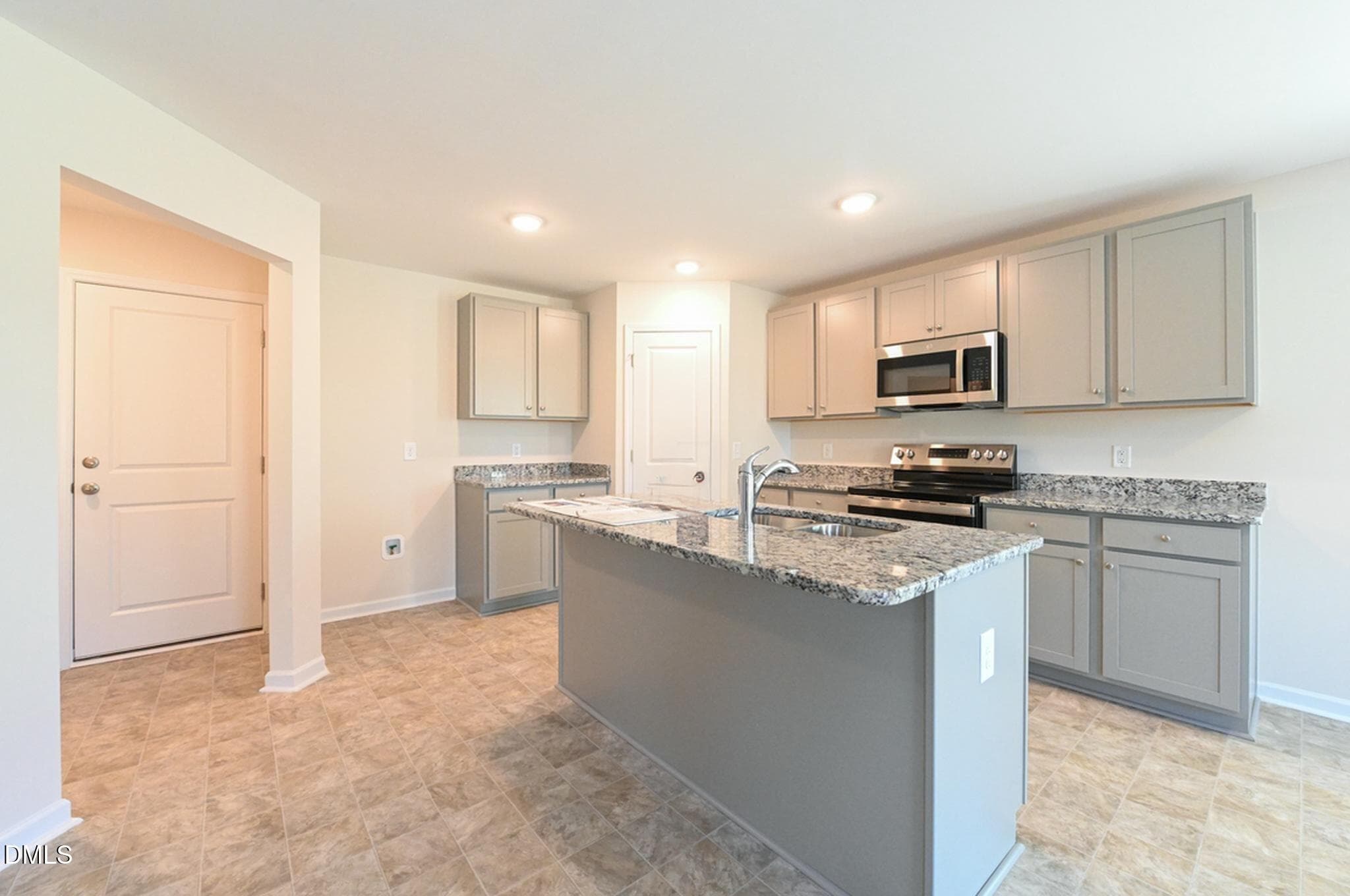 010 - 201 Hill Valley Drive (lot 62), La Grange, NC 28551
