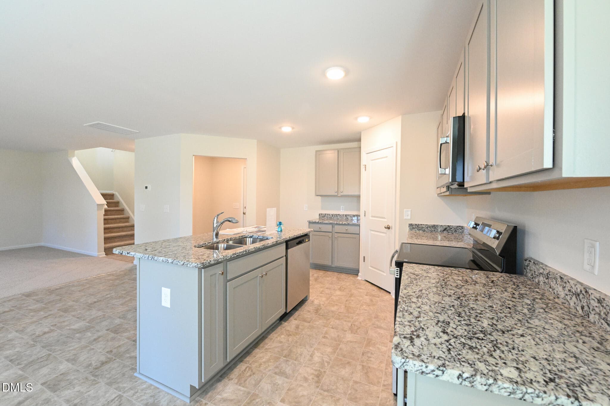 012 - 201 Hill Valley Drive (lot 62), La Grange, NC 28551