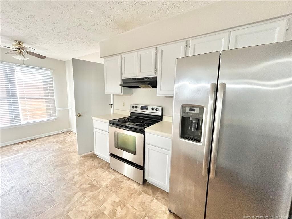 Photo 5 - 4324 Falls Drive, Hope Mills, NC 28348