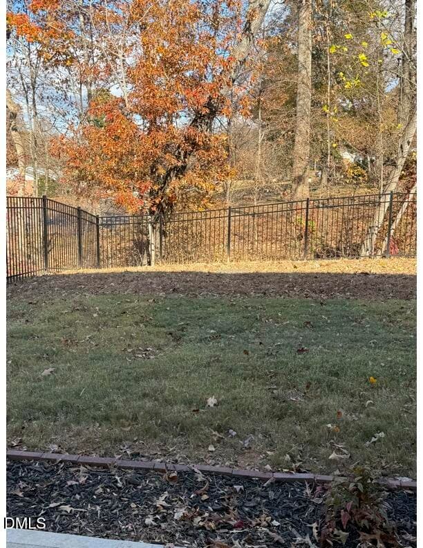 backyard1 - 5909 Crossview Drive, Kernersville, NC 27284