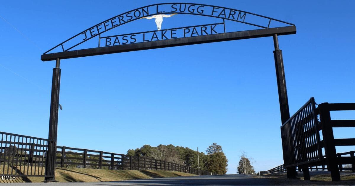 Bass Lake Entrance - 213 Cassada Court, Holly Springs, NC 27540