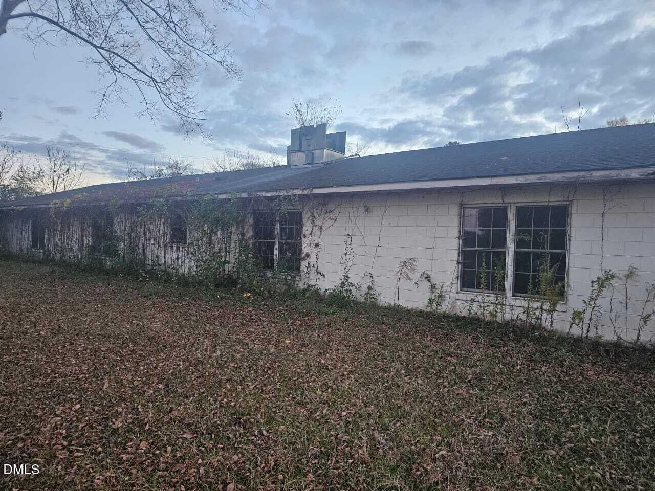 310 M L King Jr Ave Pics2 - 310 N Dr M L King Jr Avenue, Enfield, NC 27823