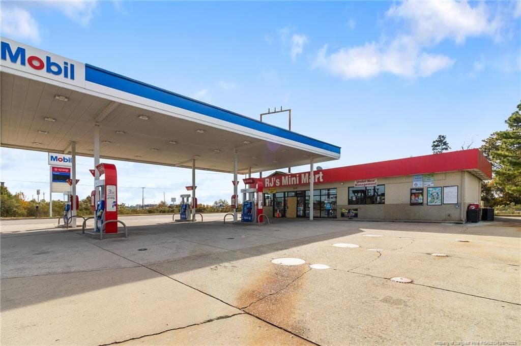 Photo 10 - 5105 N Fayetteville Road, Lumberton, NC 28360