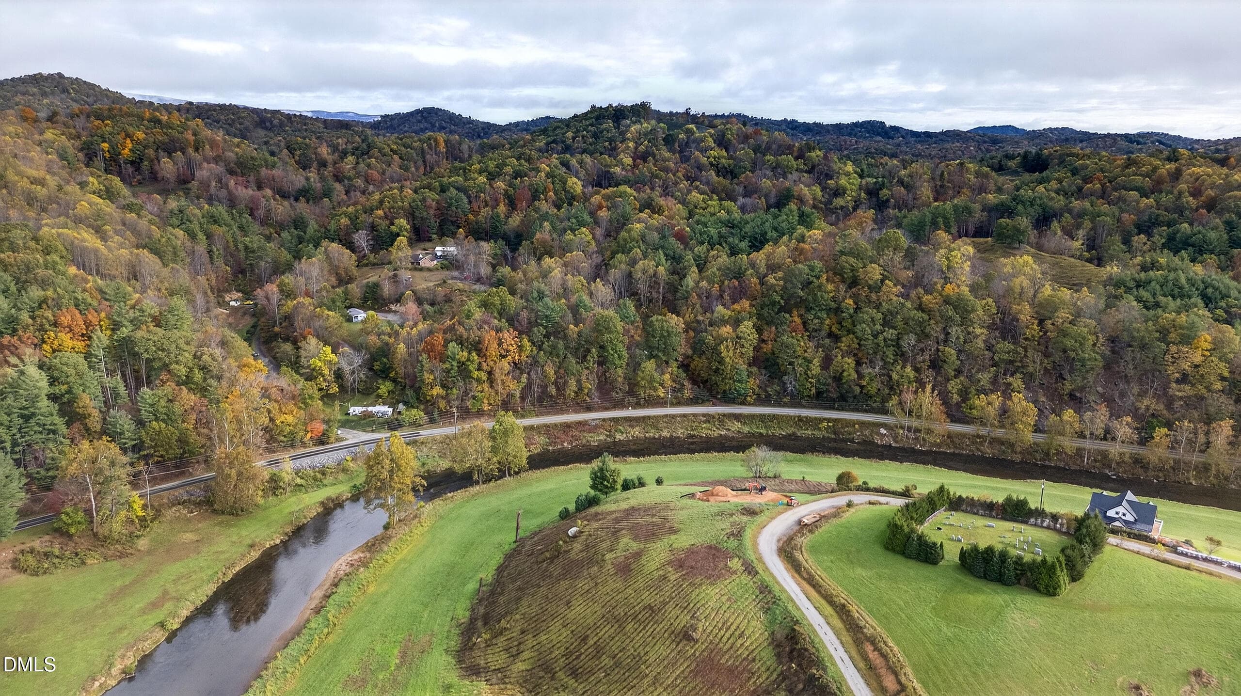06-14-DJI_20251013093918_0368_D - 262 River Landing Way, Lansing, NC 28643
