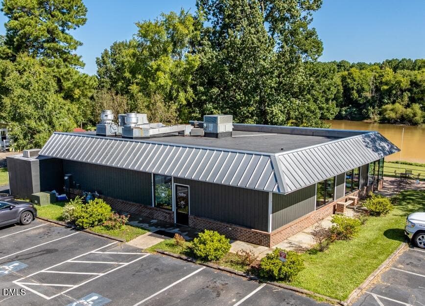 100 S Main Street, Lillington, NC 27546