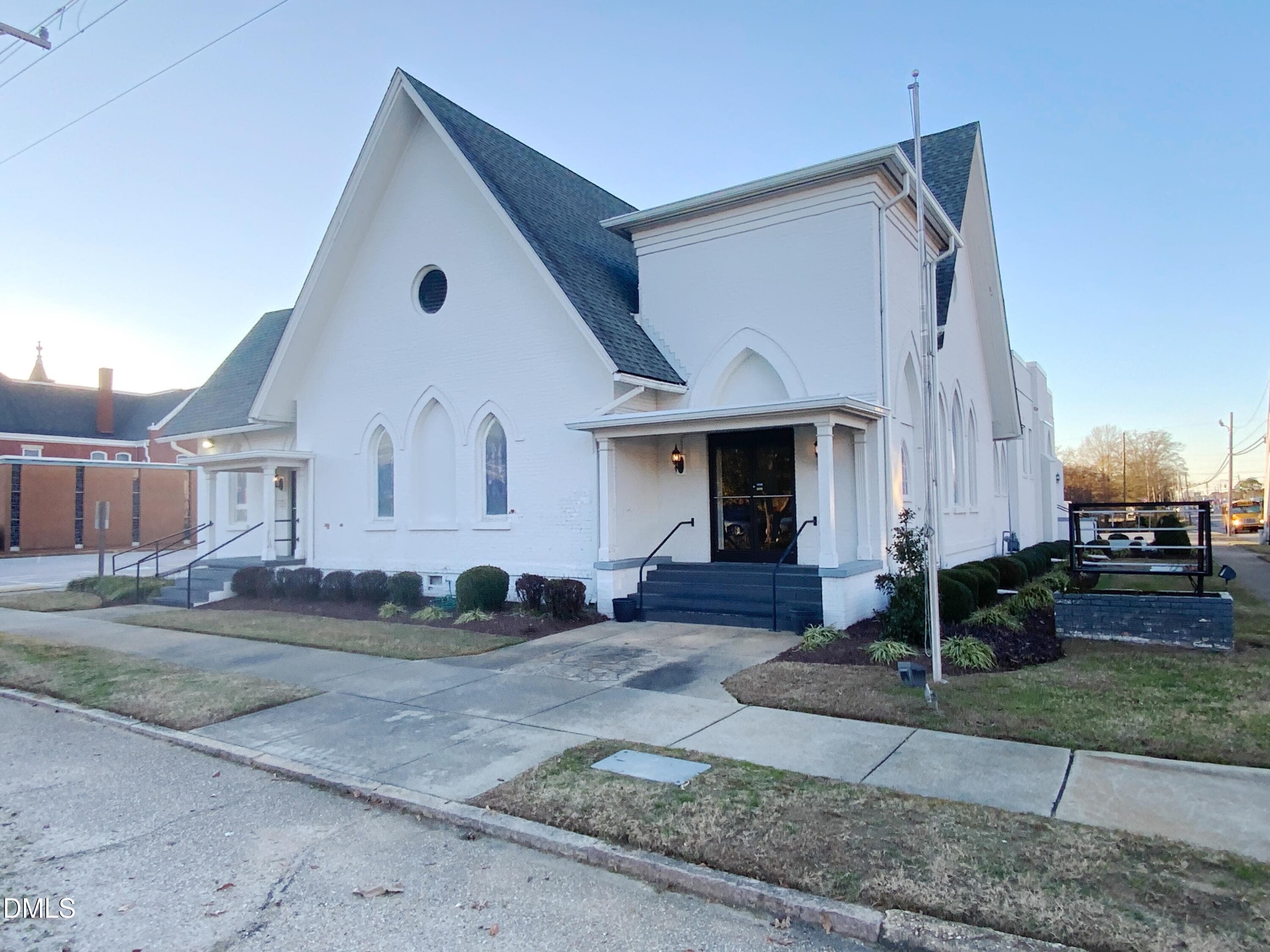 IMG_5705 - 401 W Cumberland, Dunn, NC 28334