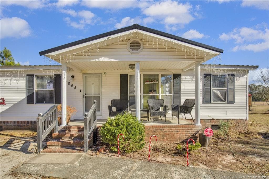 Photo 4 - 5065 Tobacco Road, Orrum, NC 28369