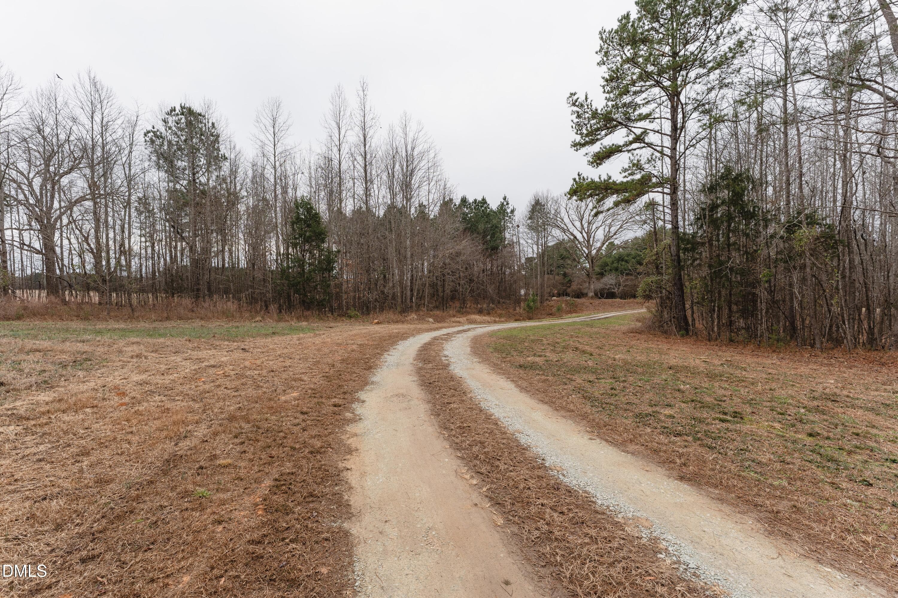 DSC06492 - 1519 Oxford Road, Roxboro, NC 27573