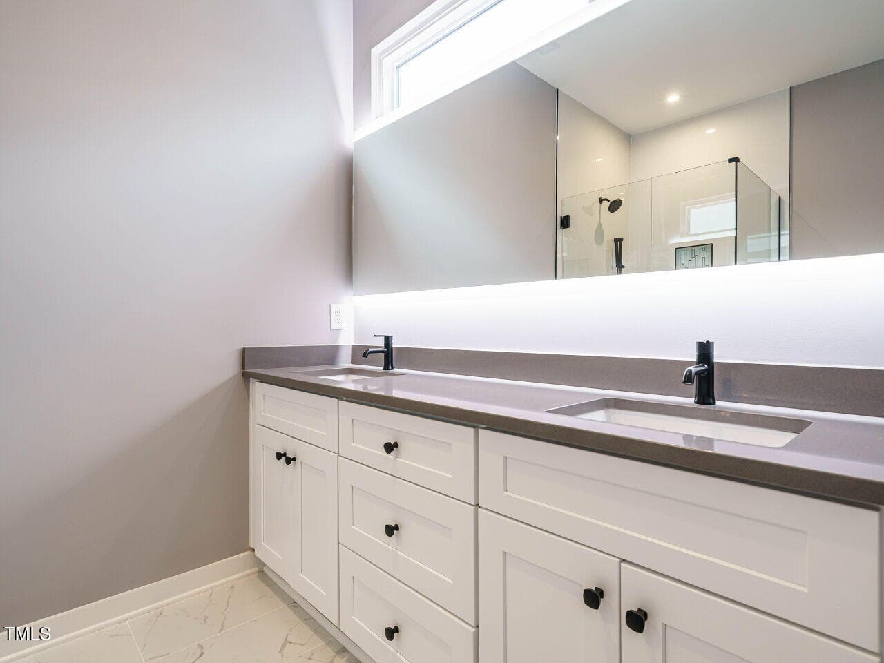 023-1280x960-bathroom - 1525 Havenmont Court, Raleigh, NC 27608, Raleigh