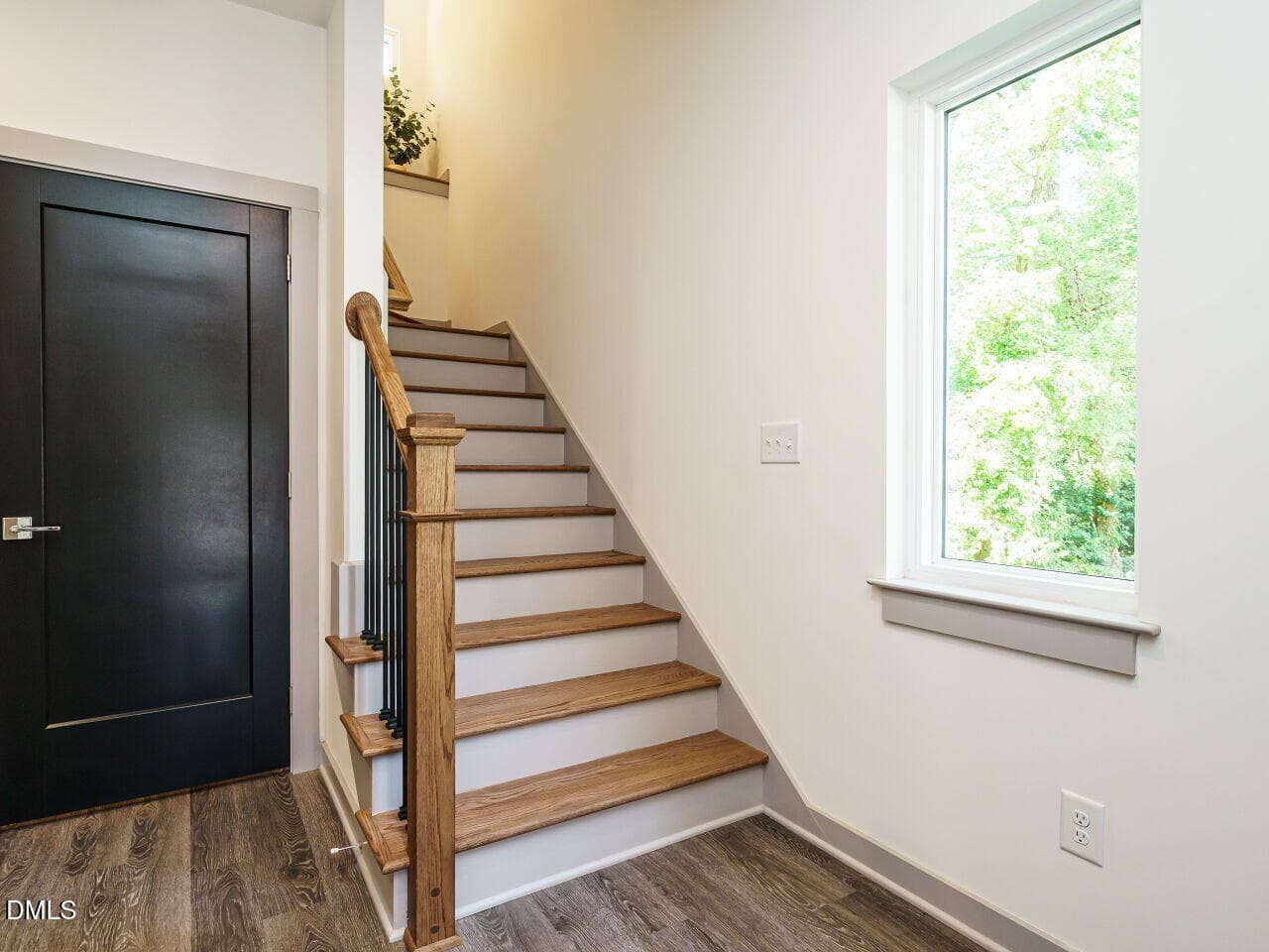 005-1280x960-foyer - 1527 Havenmont Court, Raleigh, NC 27608, Raleigh