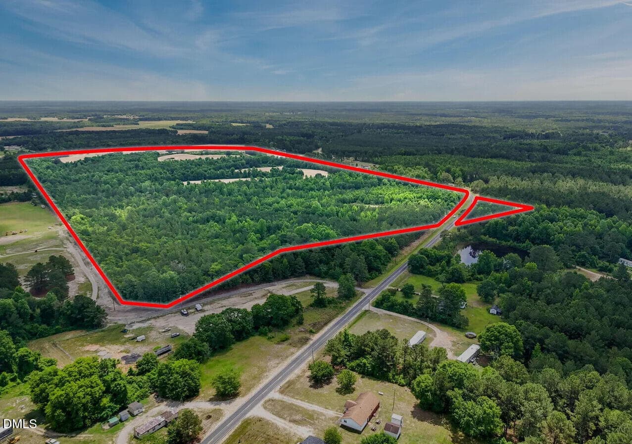 2044 Wire Road, Bunnlevel, NC 28323
