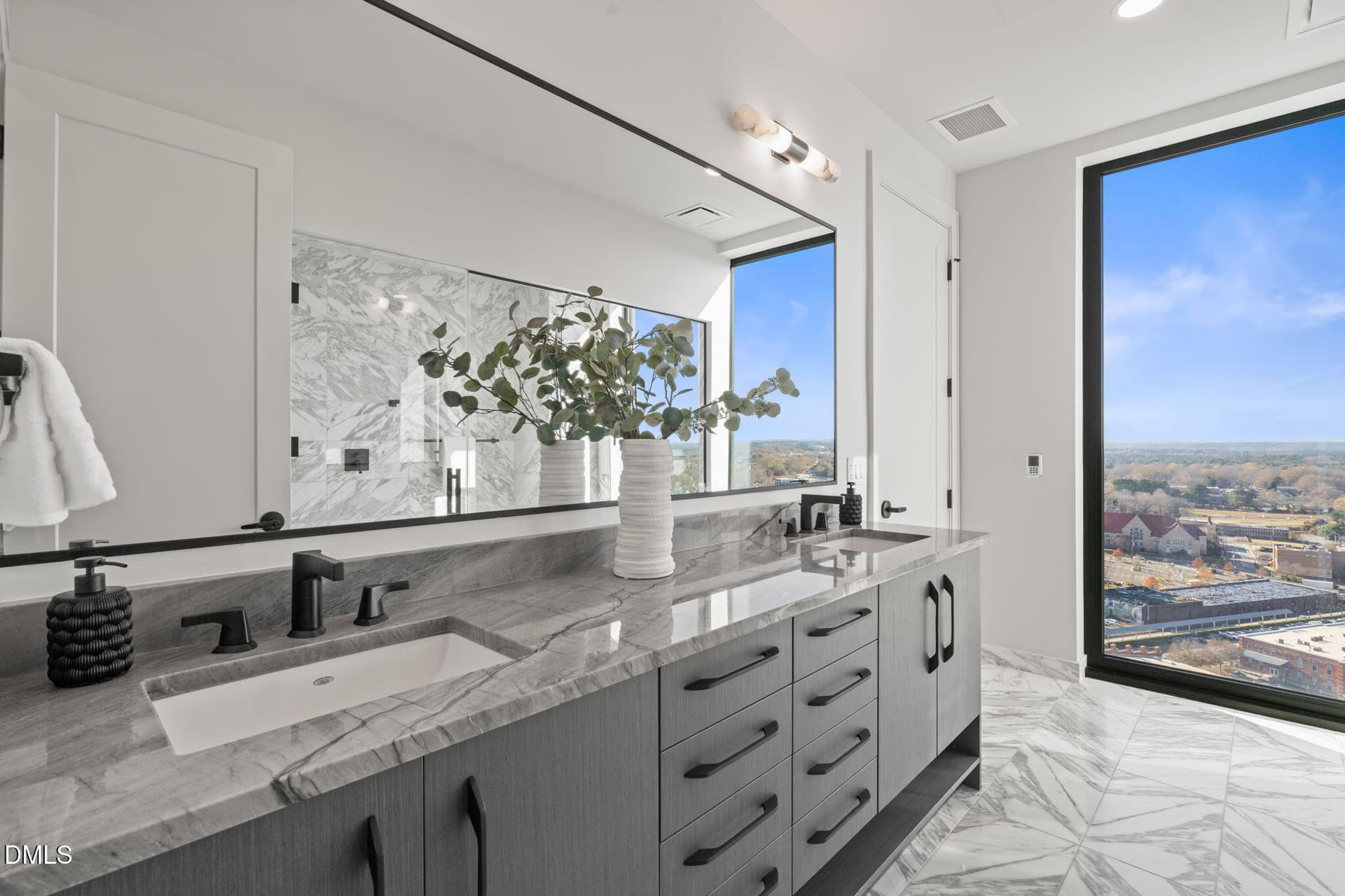 41-web-or-mls-untitled-48 - 115 Morris Street 2205, Durham, NC 27701
