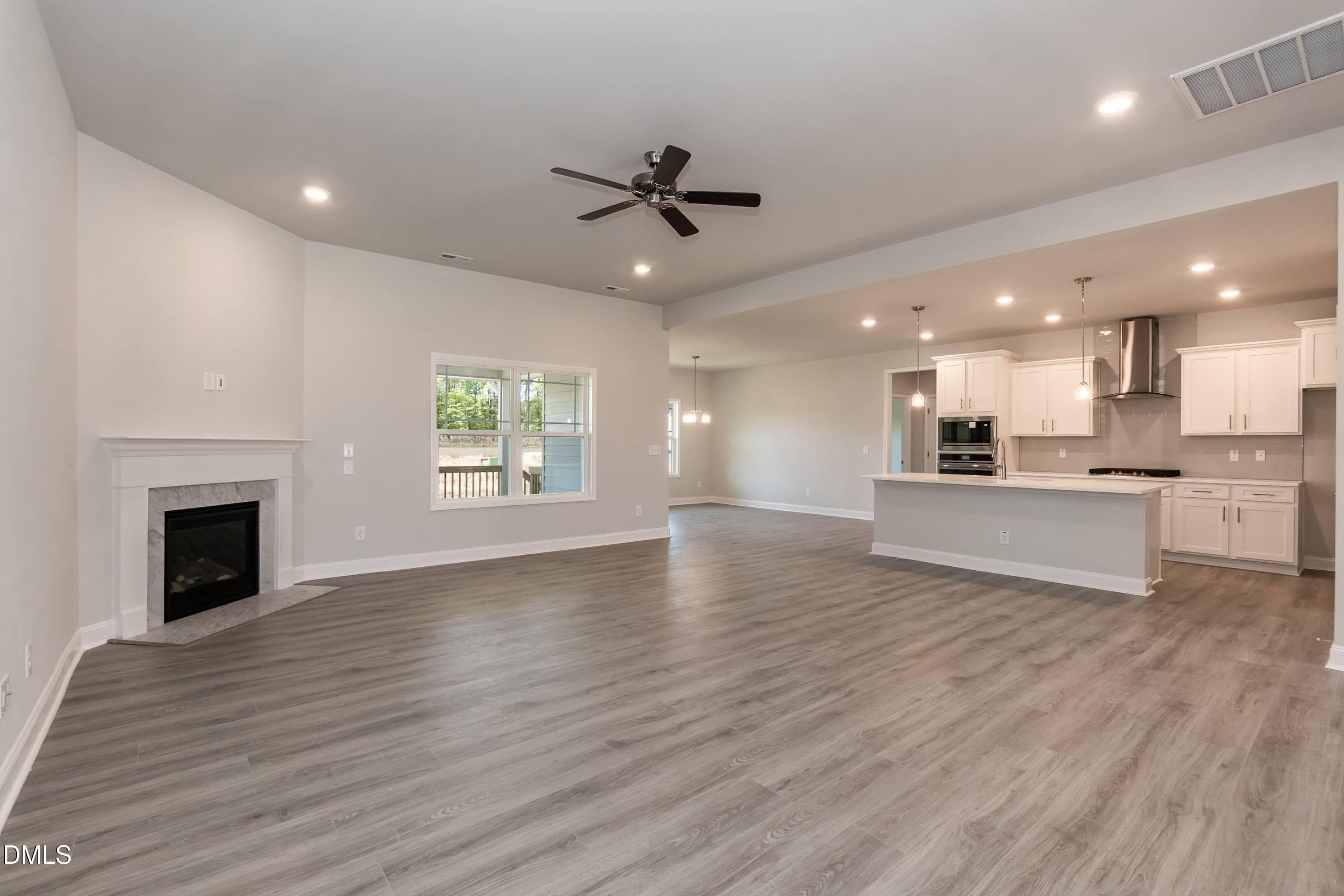 Living 01 - 49 Galway Road, Lillington, NC 27546
