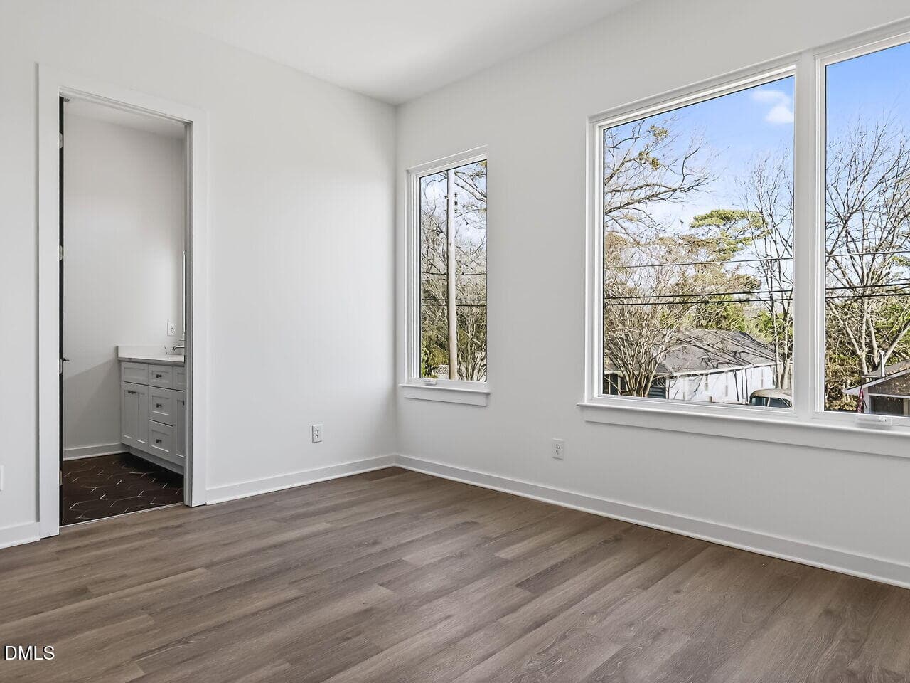 022-1280x960-primary-br - 1521 Sunrise Avenue, Raleigh, NC 27608, Raleigh